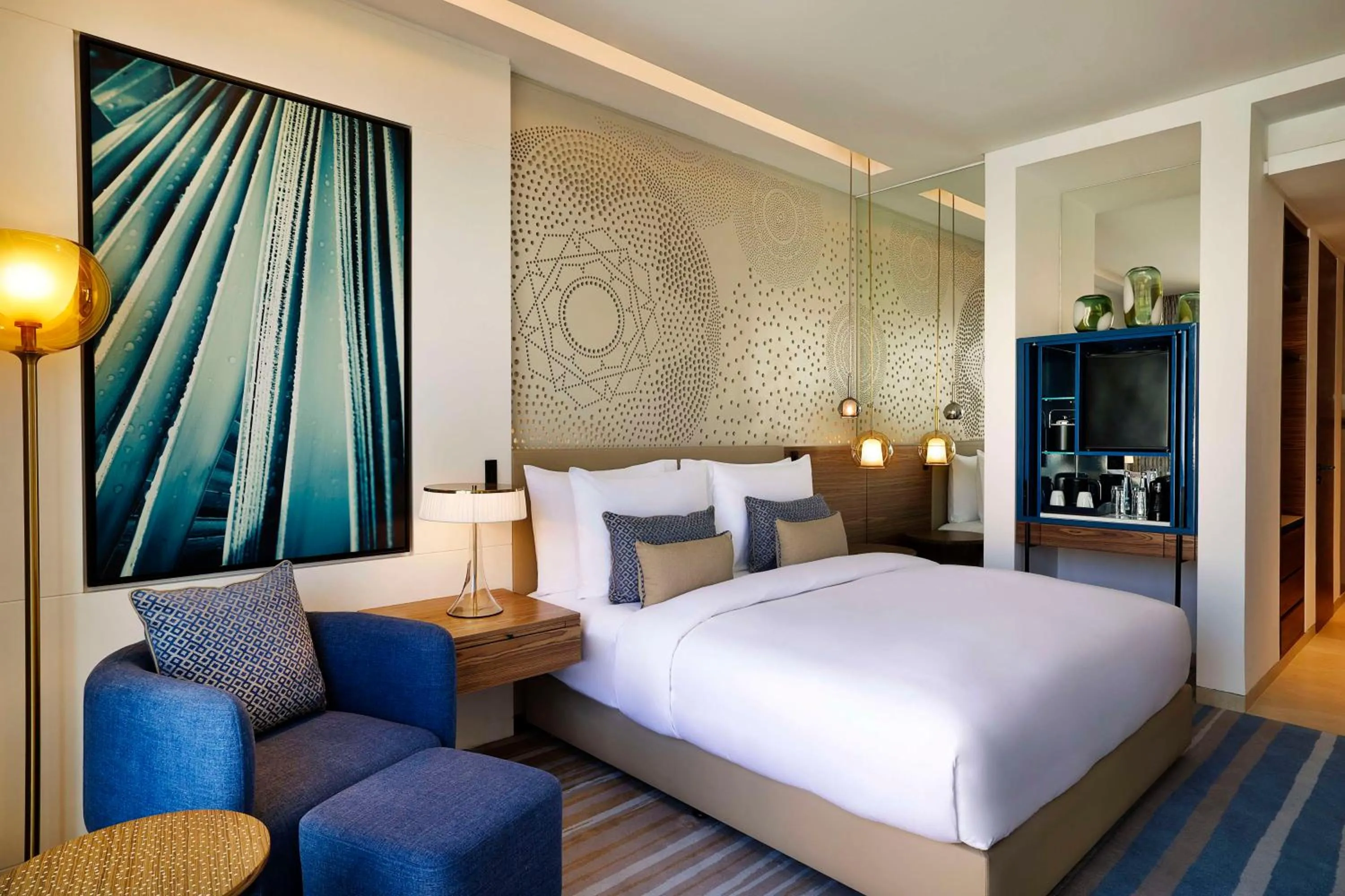 King Room - Mobility Accessible  in Tumbi Hotel Dubai The Palm,Tapestry Collection Hilton