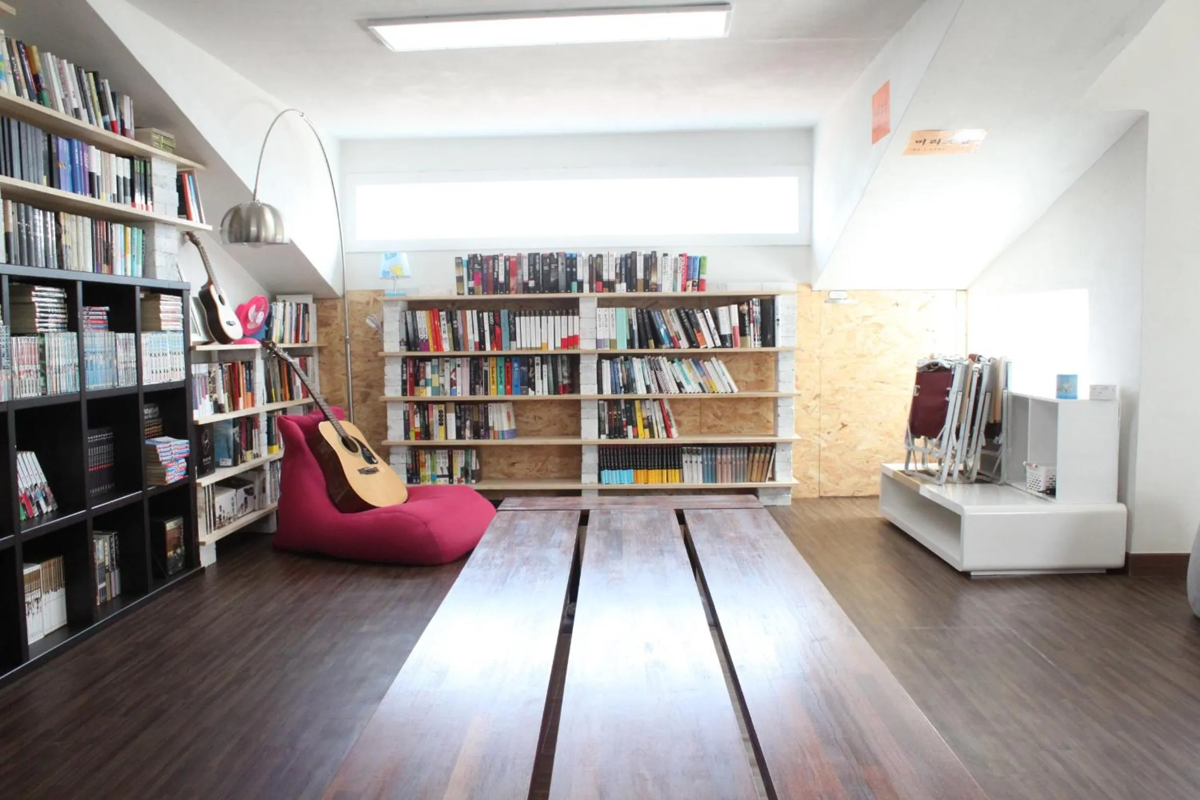 Twin Room - single occupancy in Warak Guesthouse