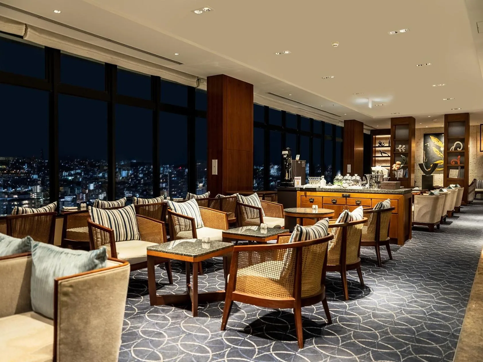 Executive Suite Twin Room with Lounge  Access in Hyatt Regency Naha, Okinawa