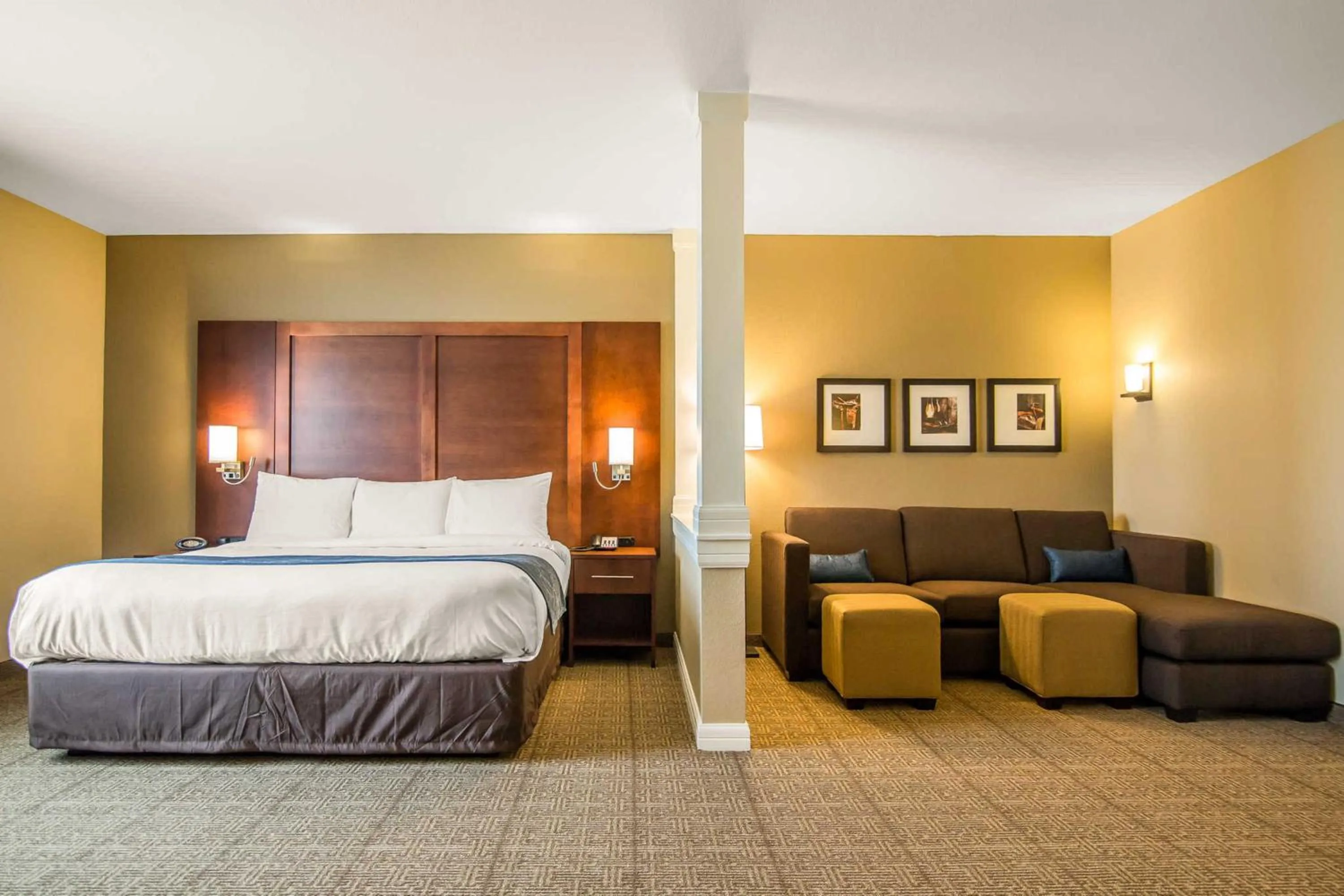 King Suite with Sofa Bed in Comfort Suites Dodge City