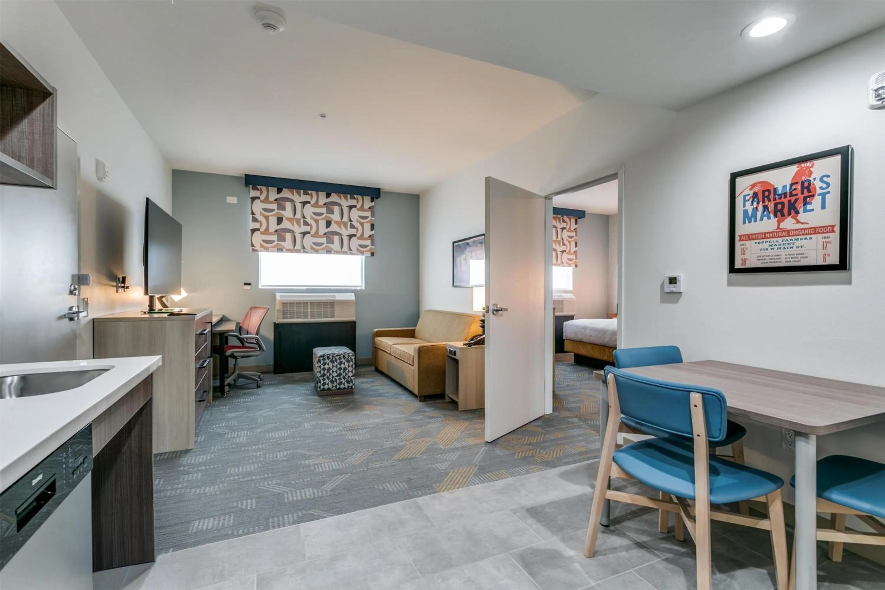 One-Bedroom King Suite with Bath Tub - Mobility Accessible in Home2 Suites by Hilton Coppell DFW Grapevine North