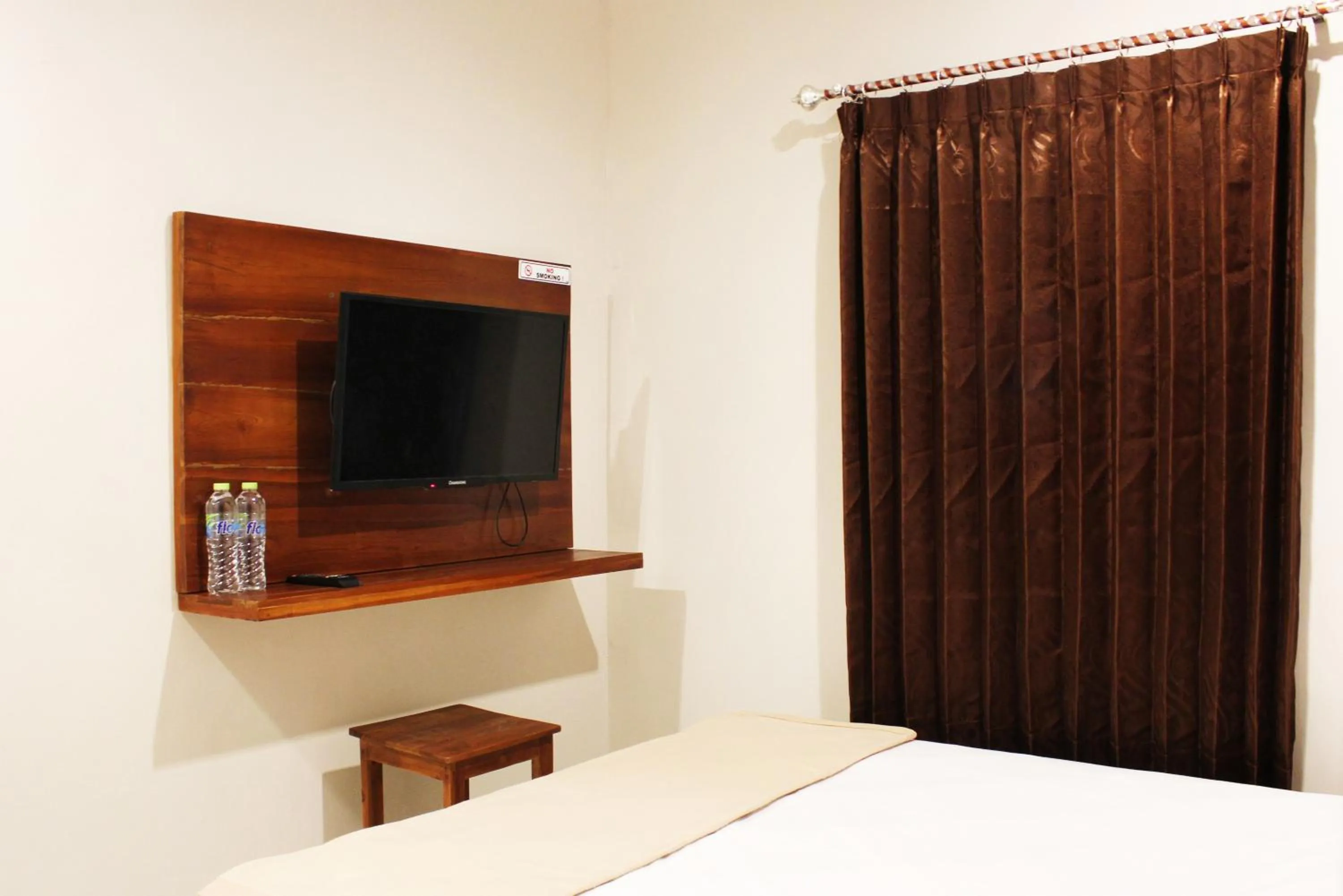 Double Room with Shared Bathroom in House of Dharmawan