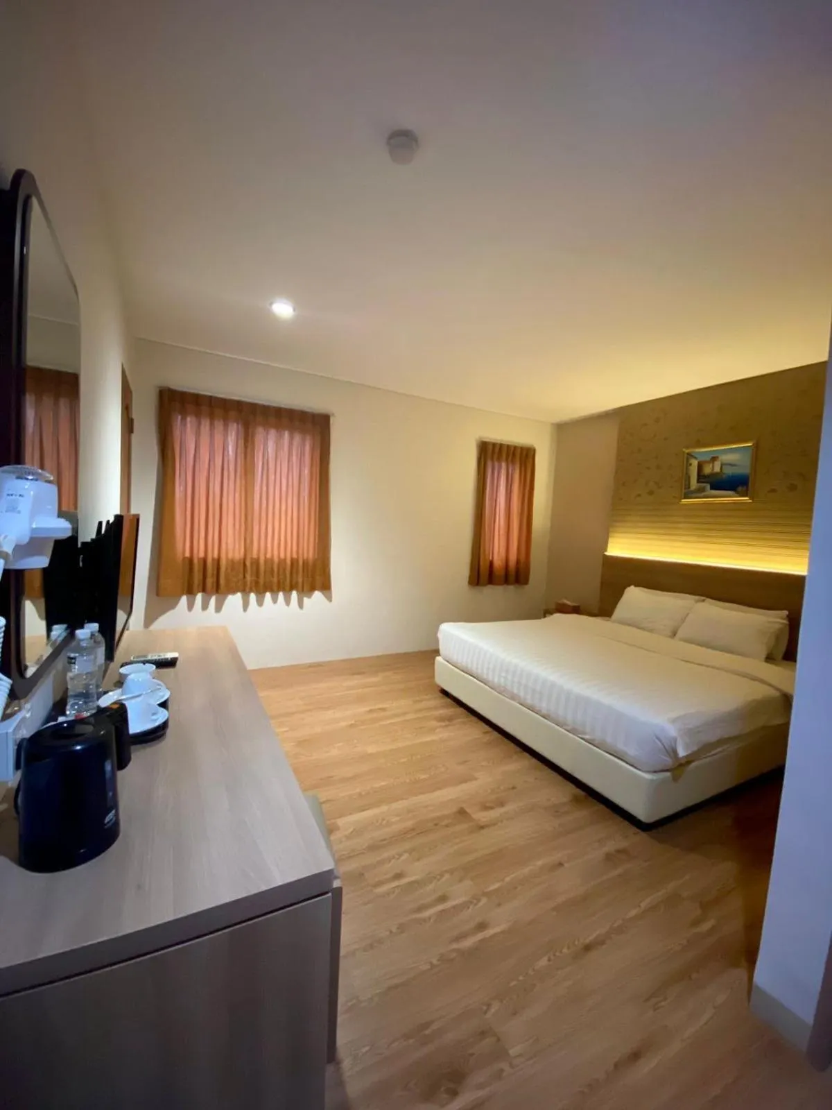 Deluxe Double Room in Lovina Inn - Nagoya Batam