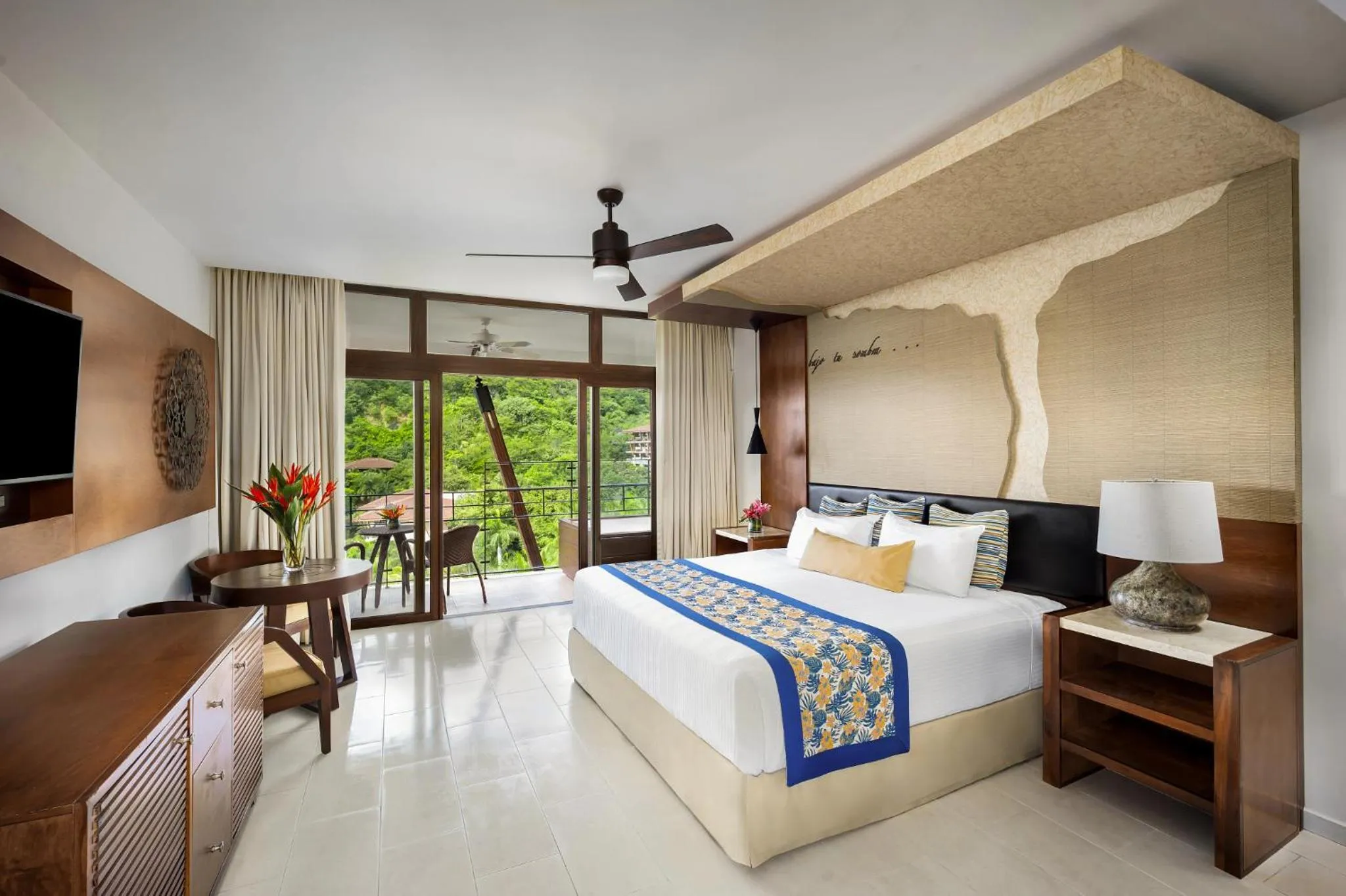 Preferred Club Junior Suite King Ocean View - single occupancy in Dreams Las Mareas All Inclusive