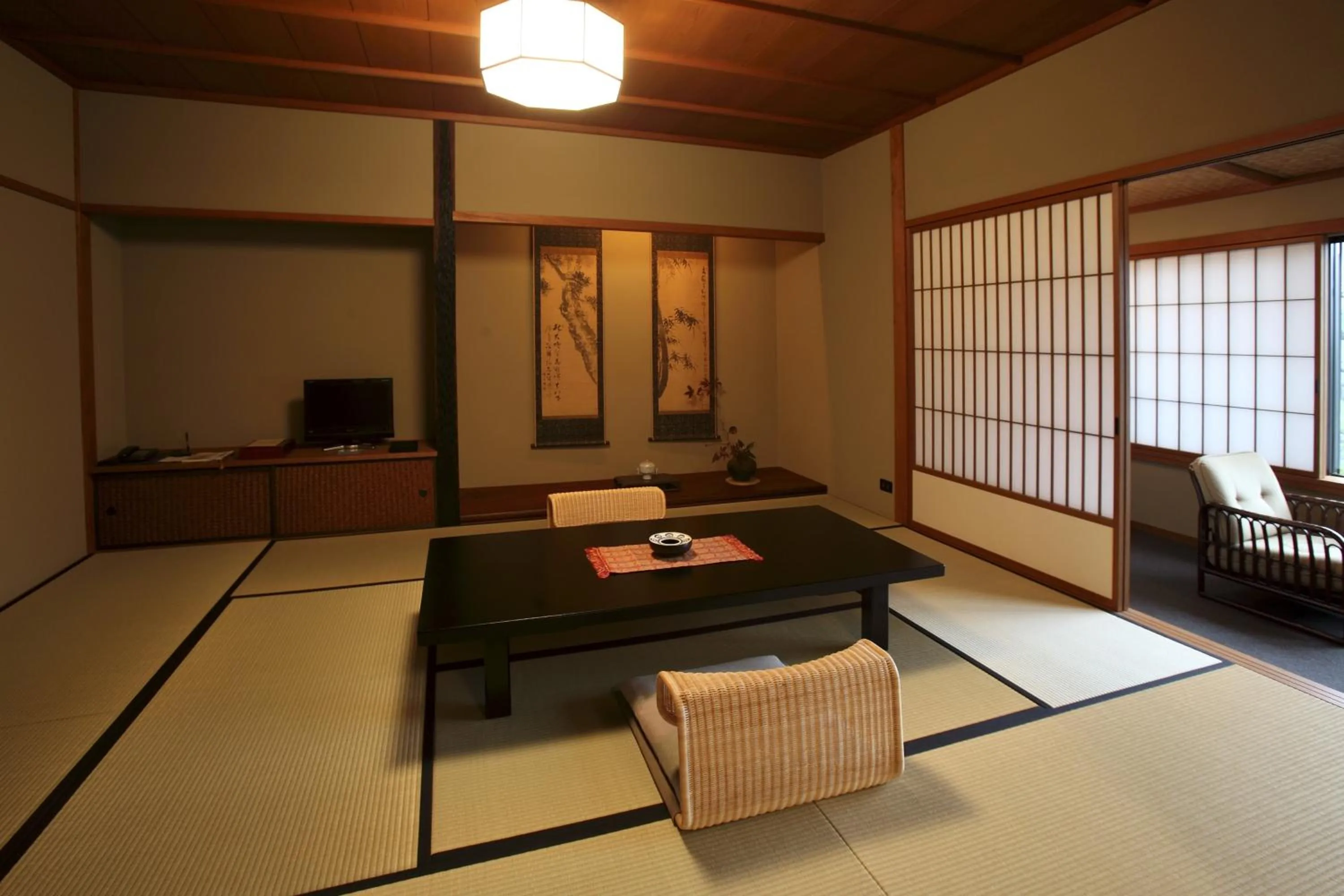 Japanese-Style Deluxe Room - single occupancy in Yoyokaku