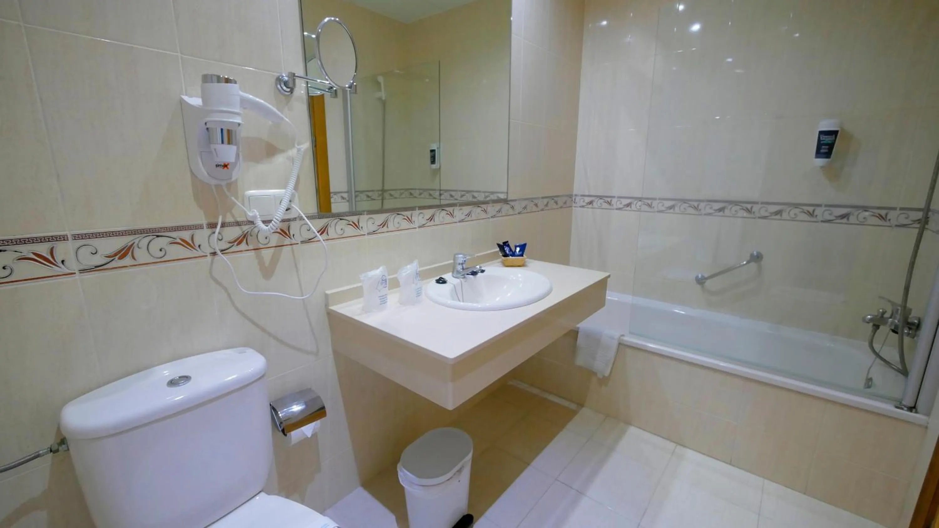 Twin Room in Hotel Victoria Playa