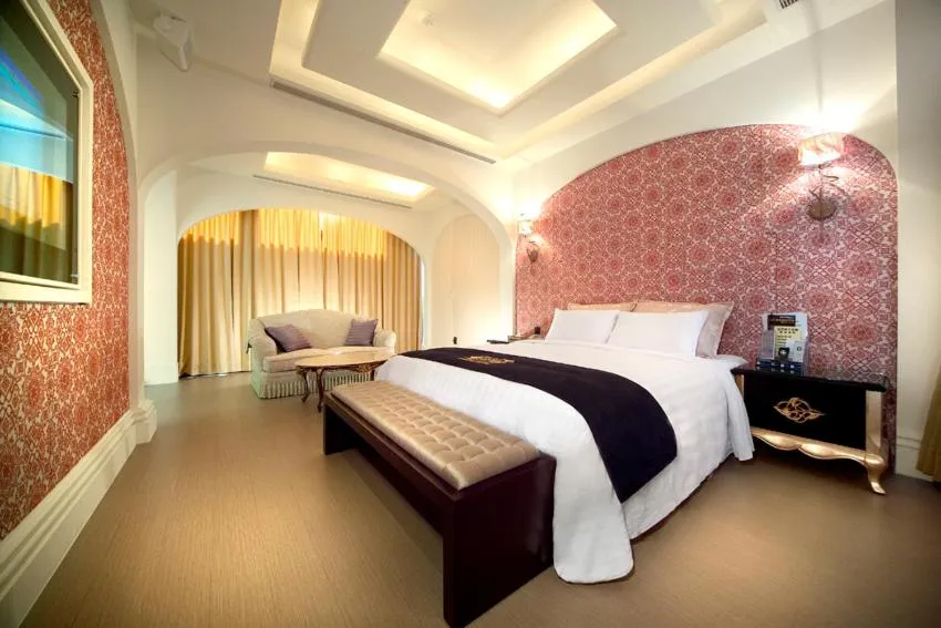 Quadruple Room with Bath in Yen Jim Boutique Motel