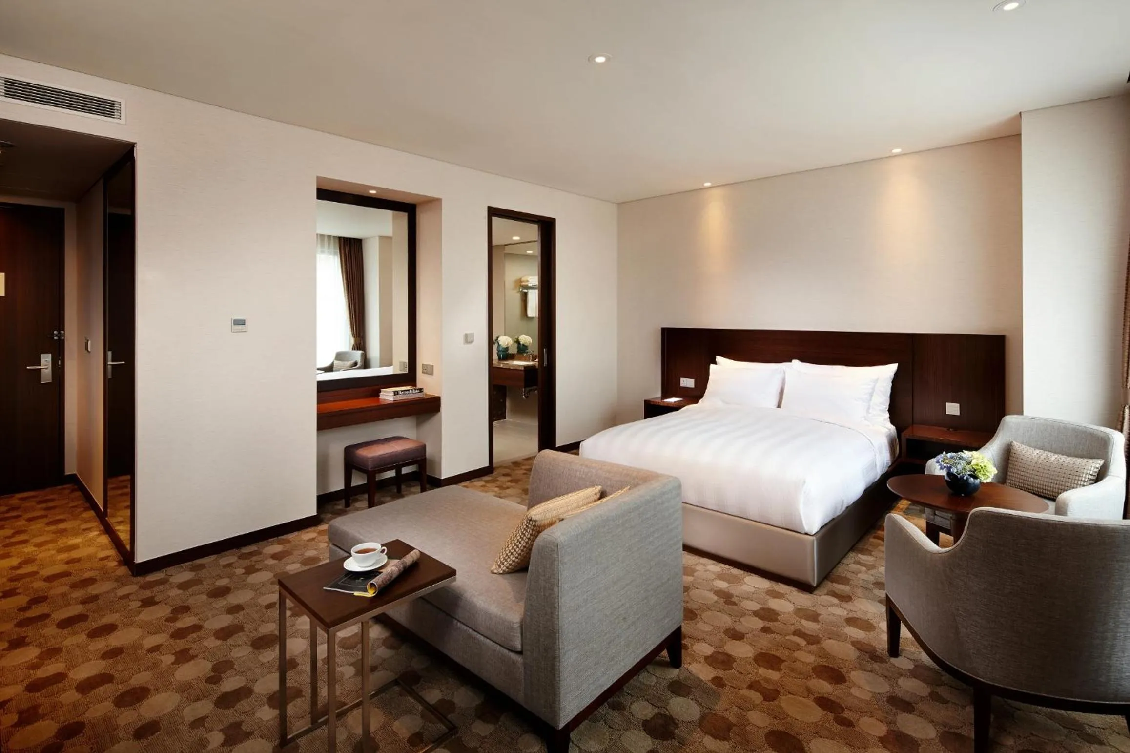 Deluxe Double Room in LOTTE CITY HOTEL Ulsan