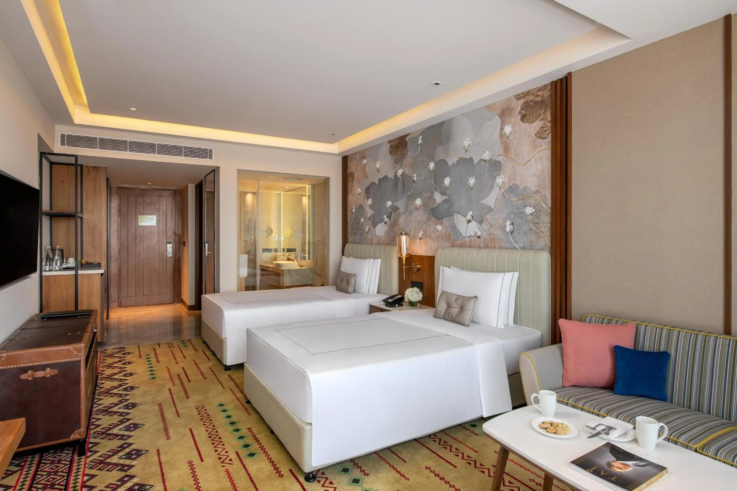 Deluxe Room Twin Bed in Taj Mussoorie Foothills, Dehradun