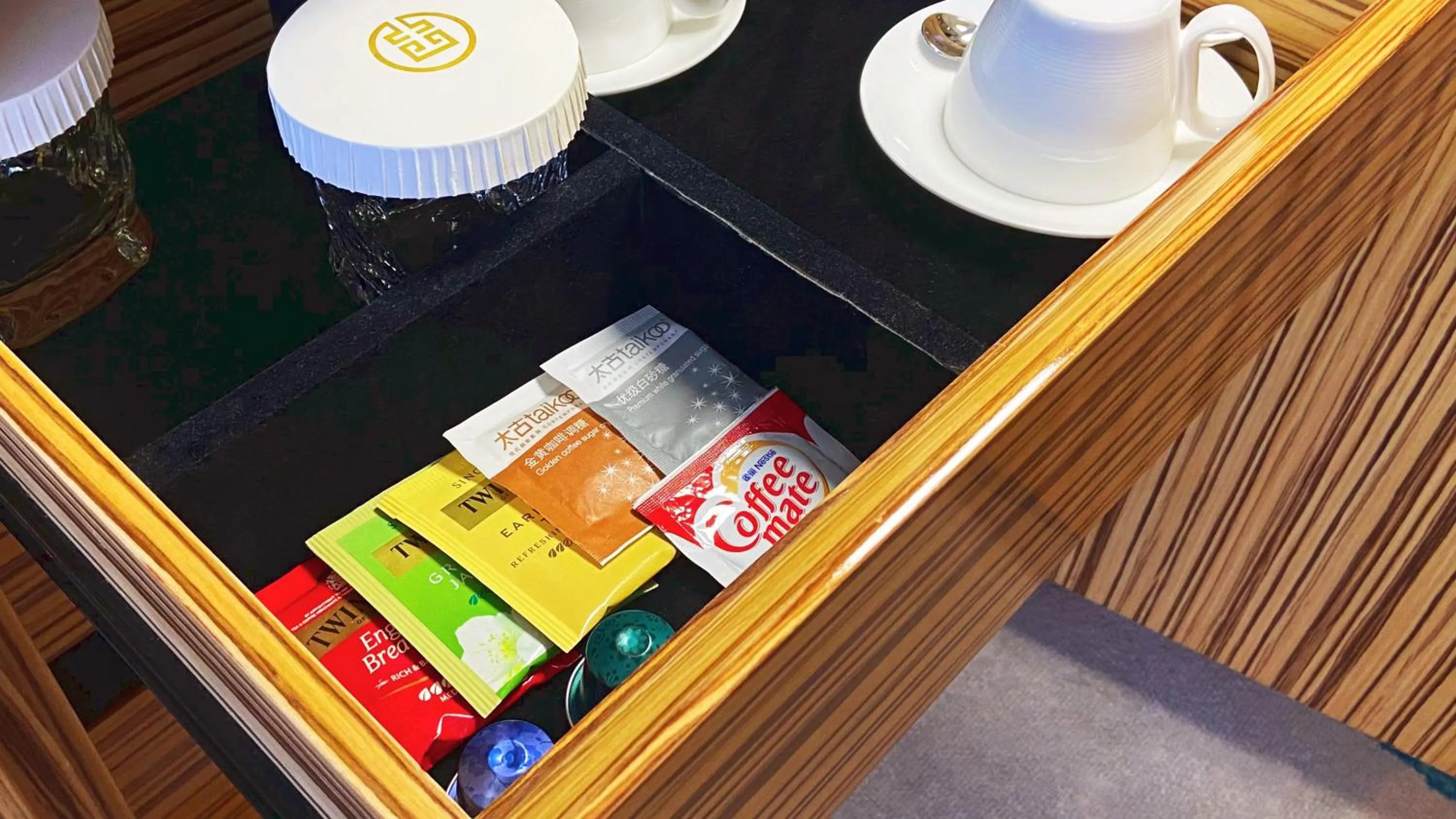 Deluxe Twin Room (with 2 breakfast) in Yinchuan Xifujing Hotel