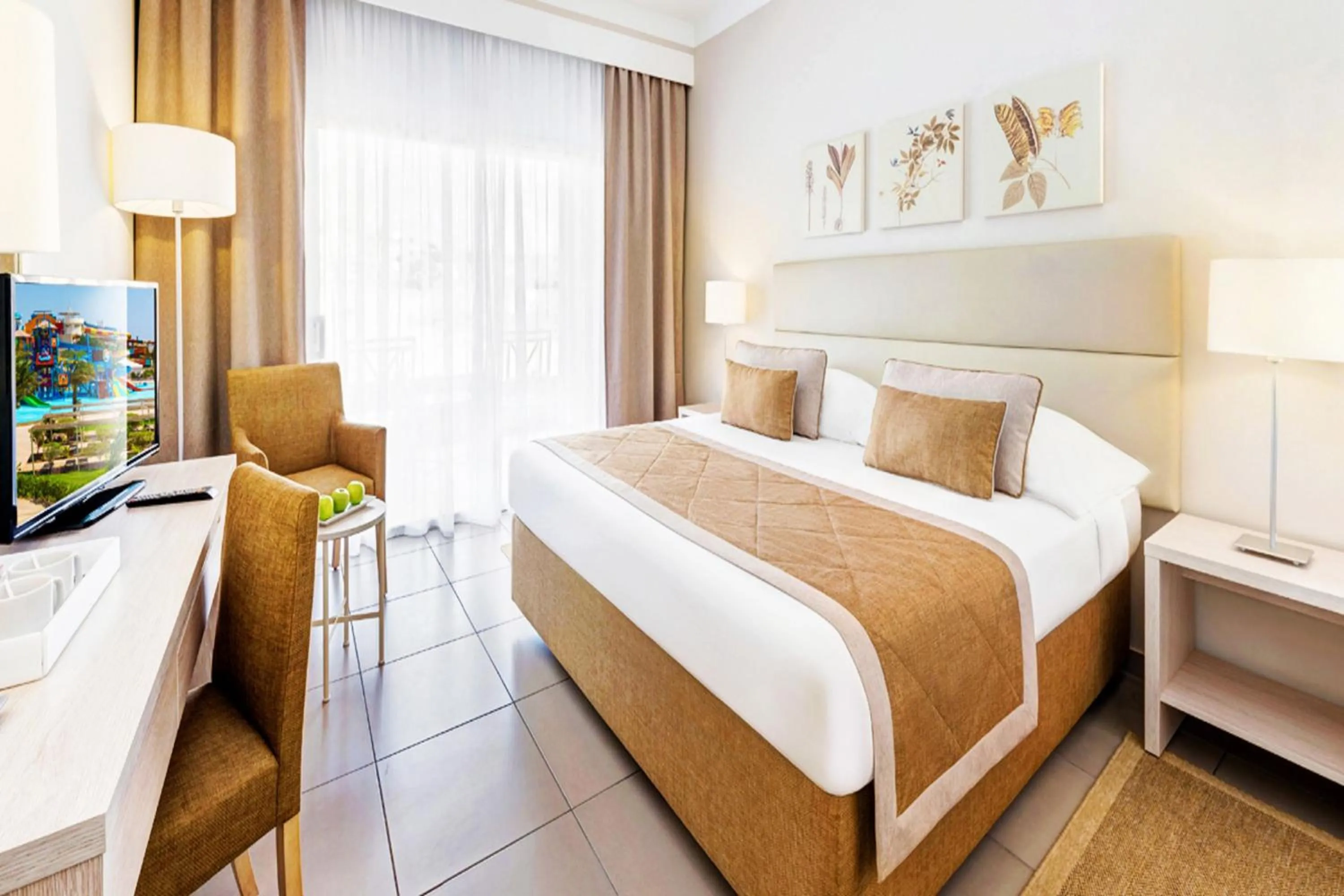 Superior Queen or Twin Room - Swim up in JAZ Aquaviva