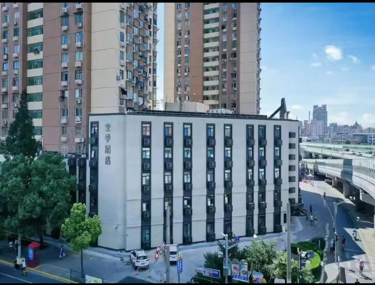 JI Hotel Shanghai Huangxing Road Subway Station