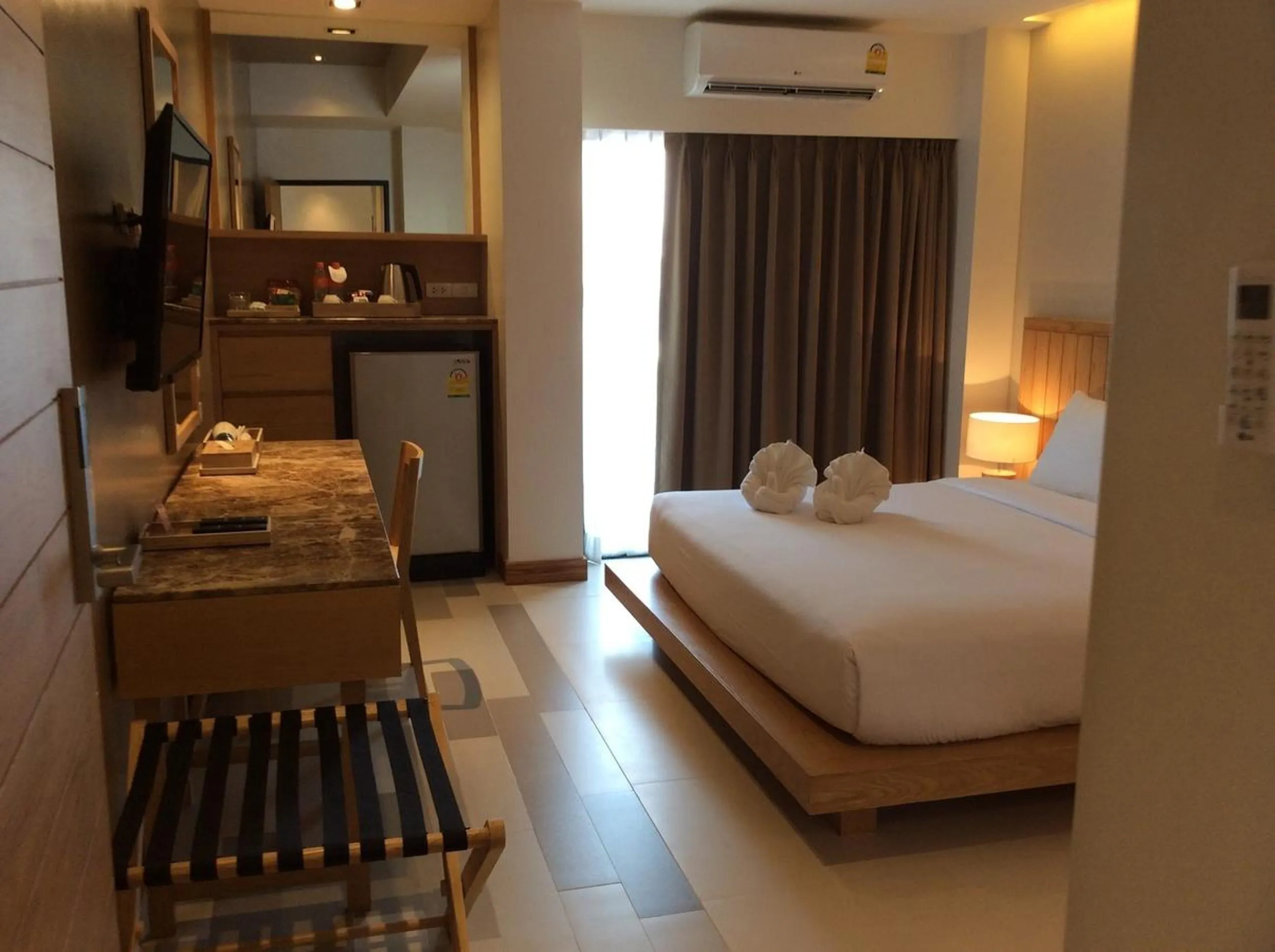 Superior King Room in W14 Pattaya