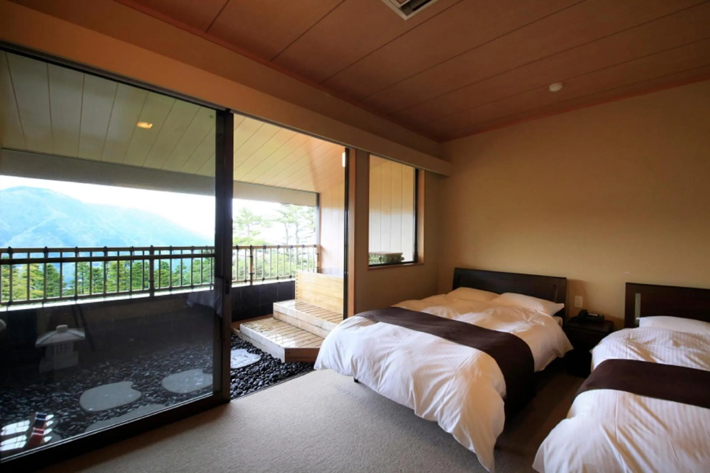 Luxury Room with Tatami Area + Open-Air Bath* in Yutorelo-an