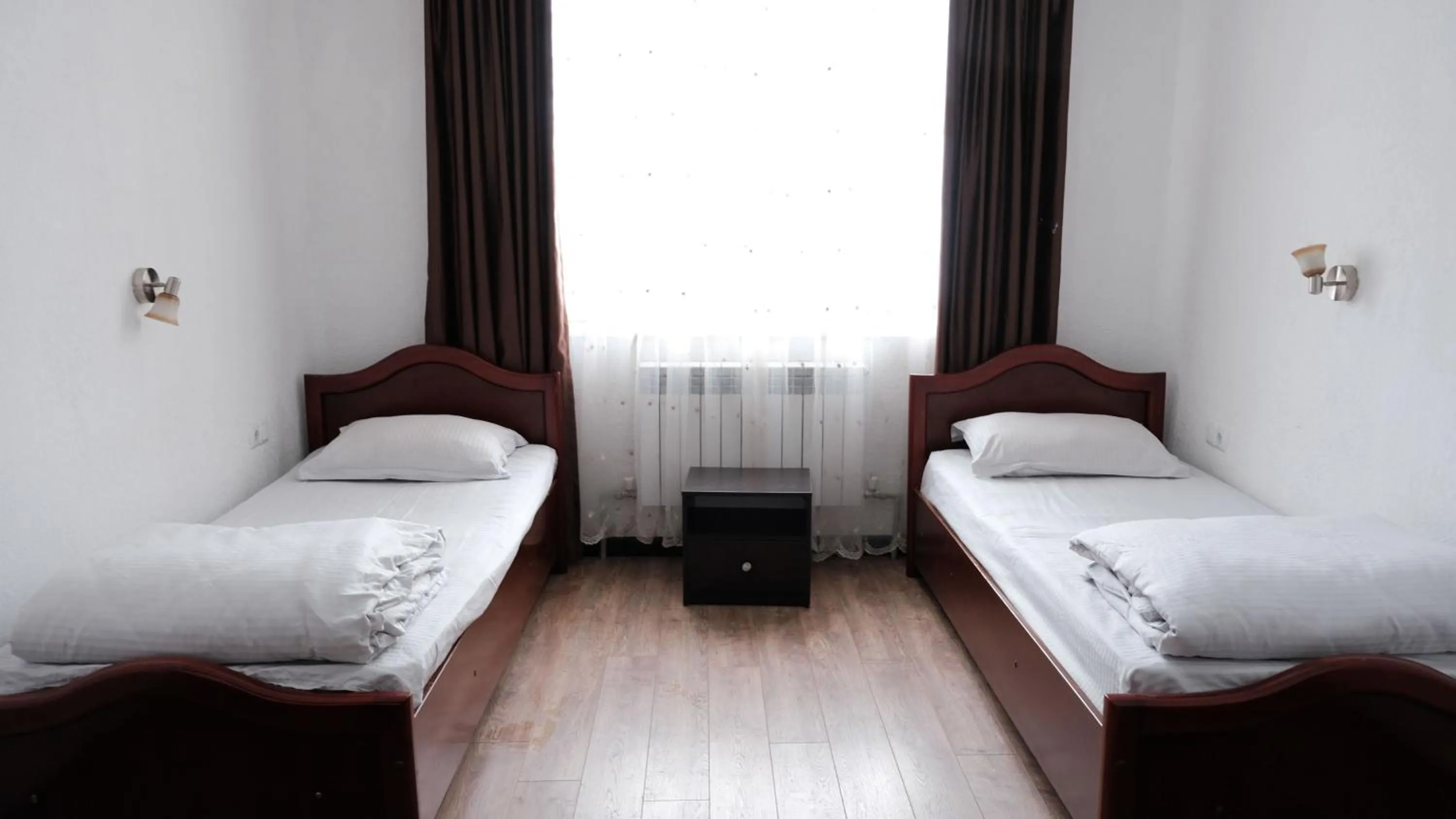 Twin Room with Shared Bathroom in Apple Hostel Bishkek