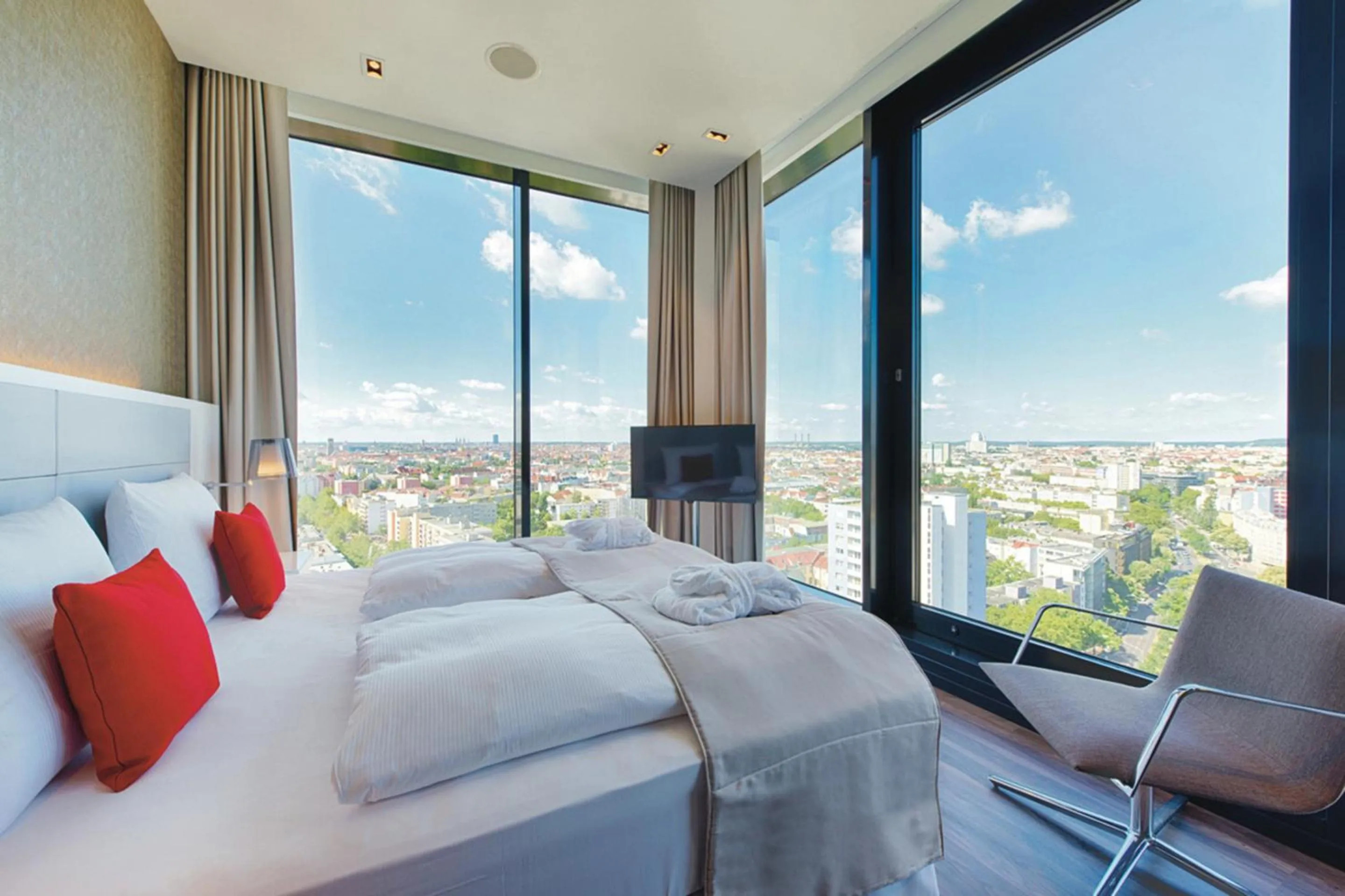 Presidential Suite Package in Riu Plaza Berlin