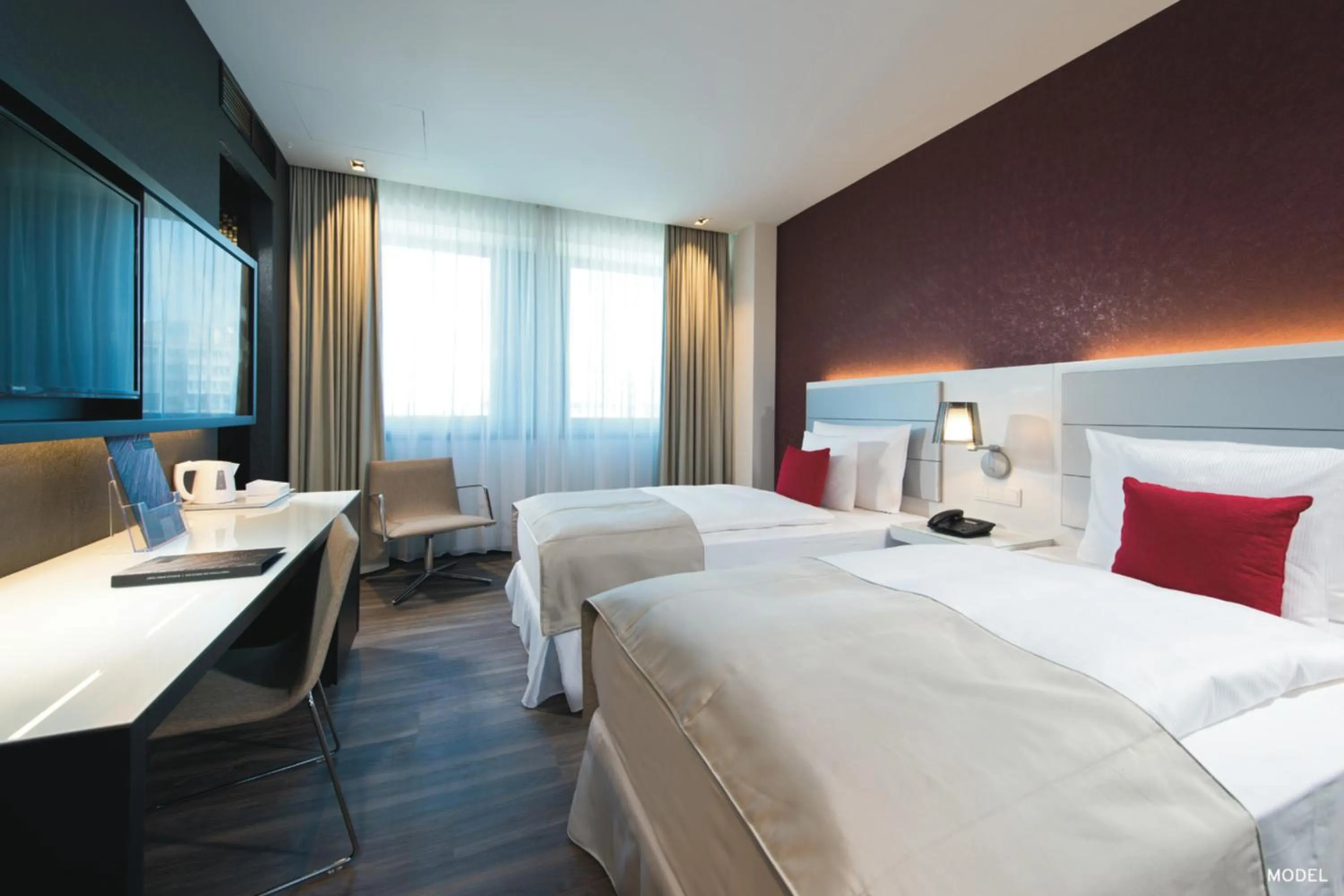 Deluxe Twin Room in Riu Plaza Berlin