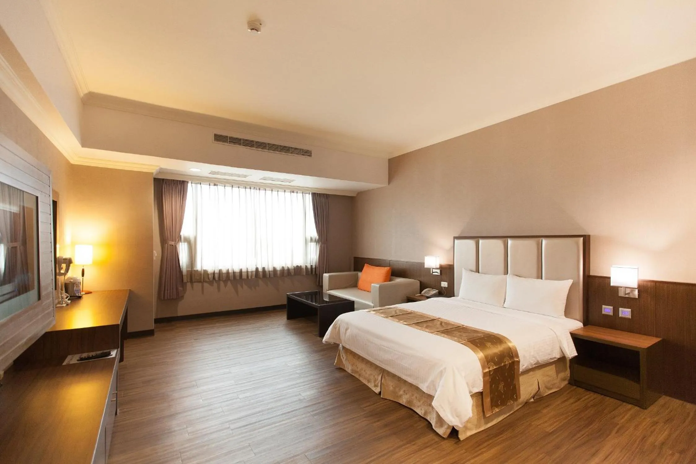 Standard Double Room in F Hotel - Chiayi