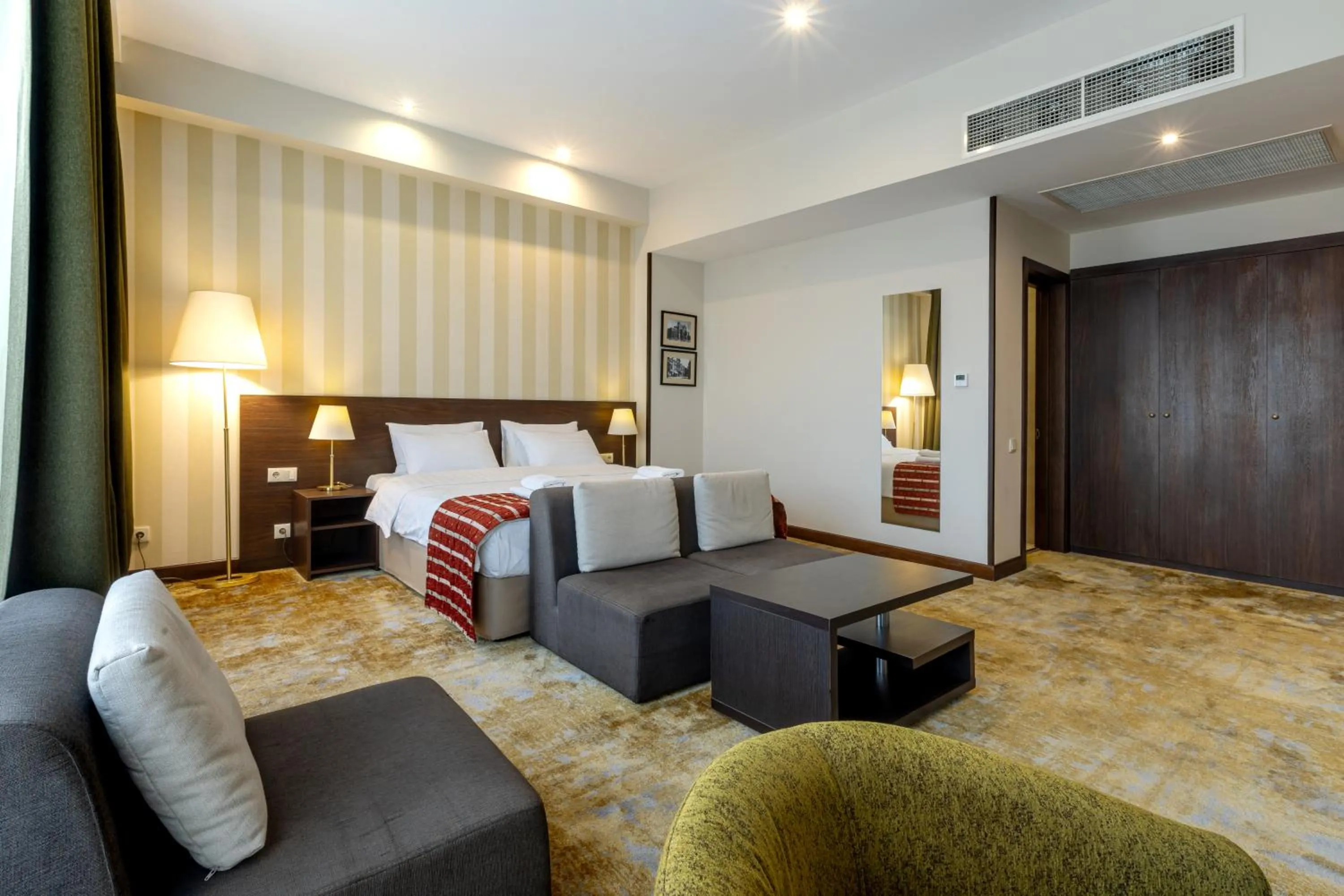 Junior Suite in Citrus Hotel