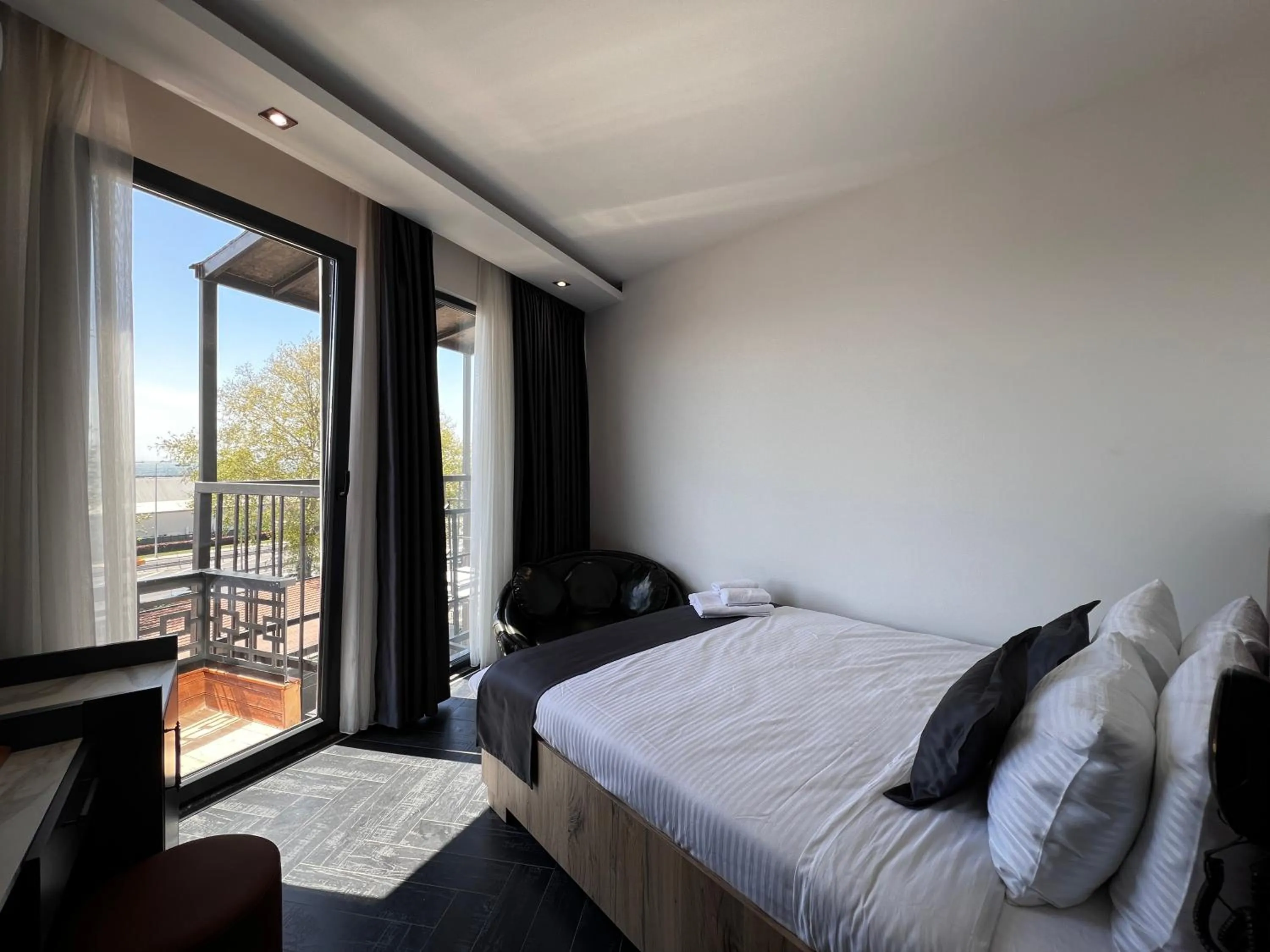 King Room with Sea View in The Bail Hotel