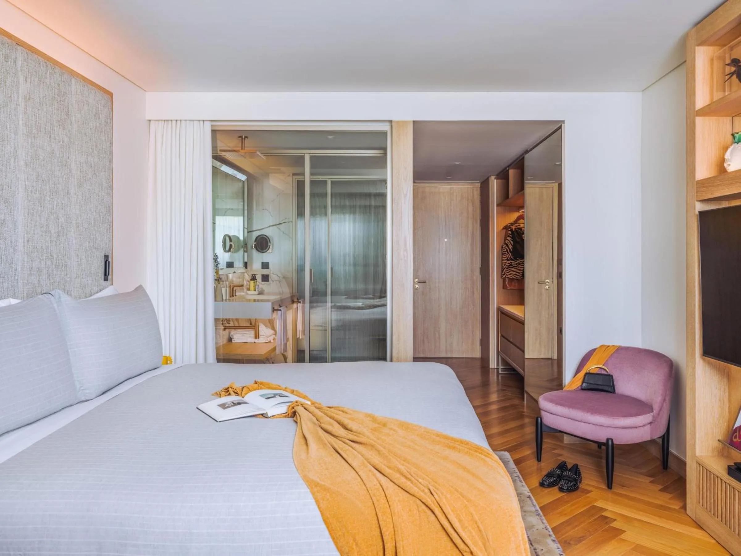 Interconnecting Always ME in ME Lisbon by Meliá