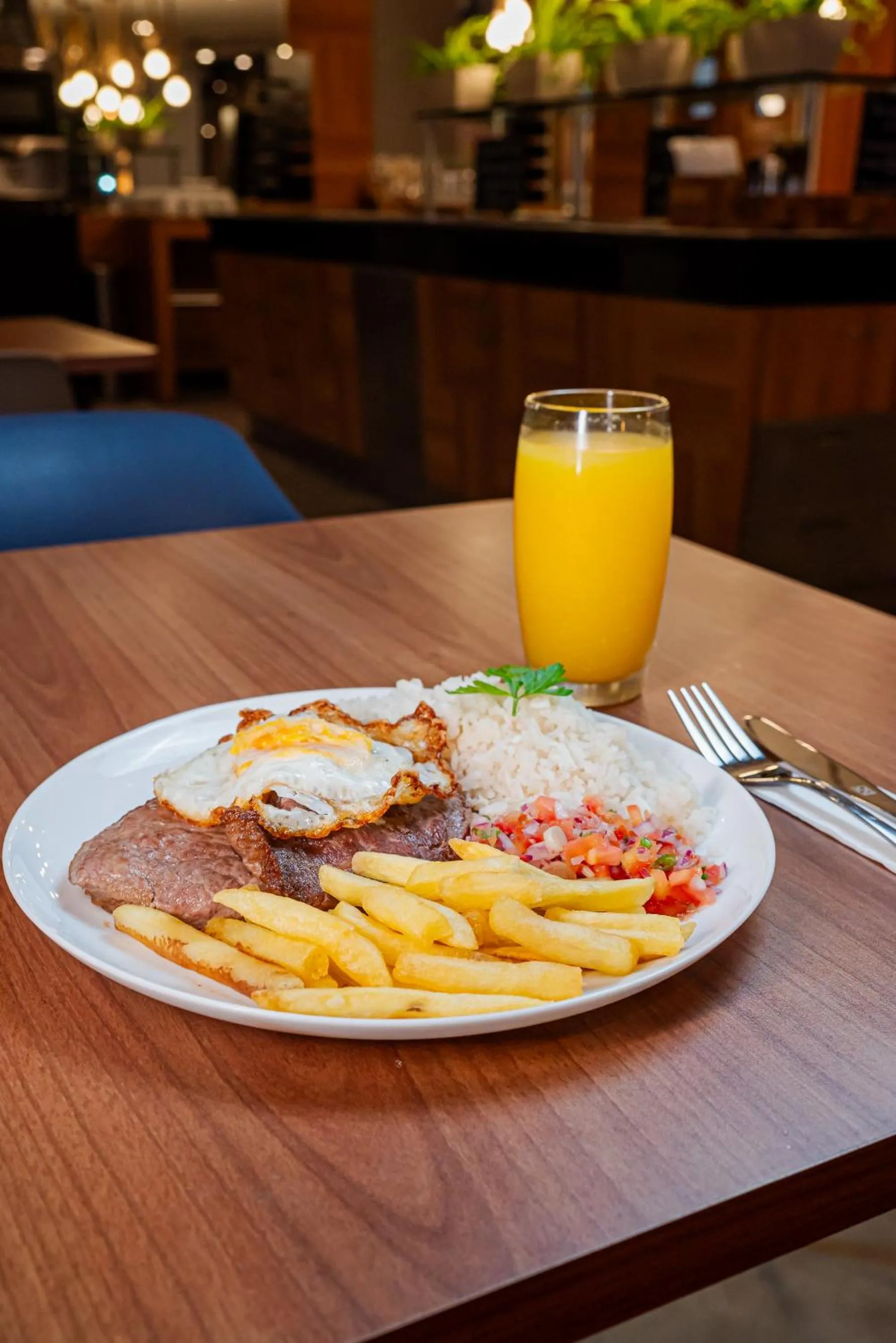 Food and drinks in Ibis Styles Macaé