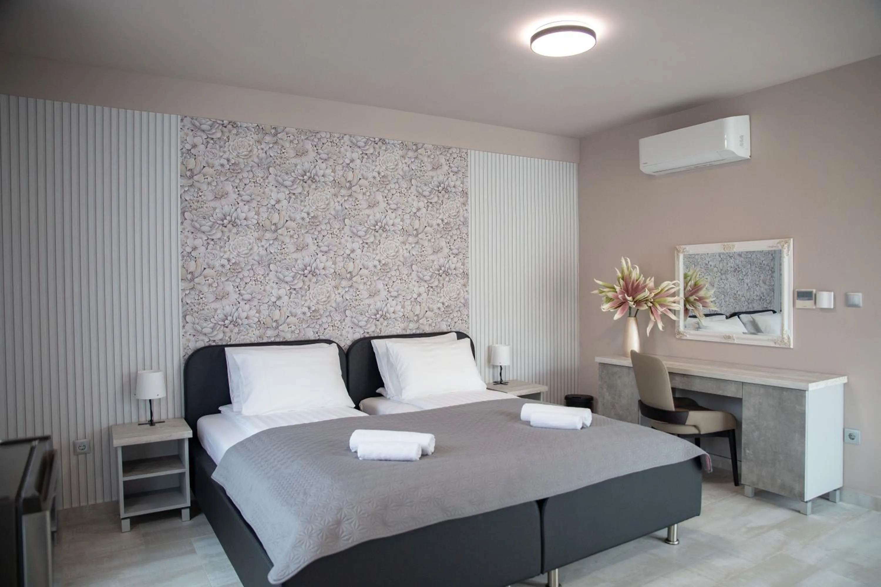 Deluxe Twin Room - single occupancy - Annex - Pillich Kalman 29. in Maya Panzio-Rezidencia