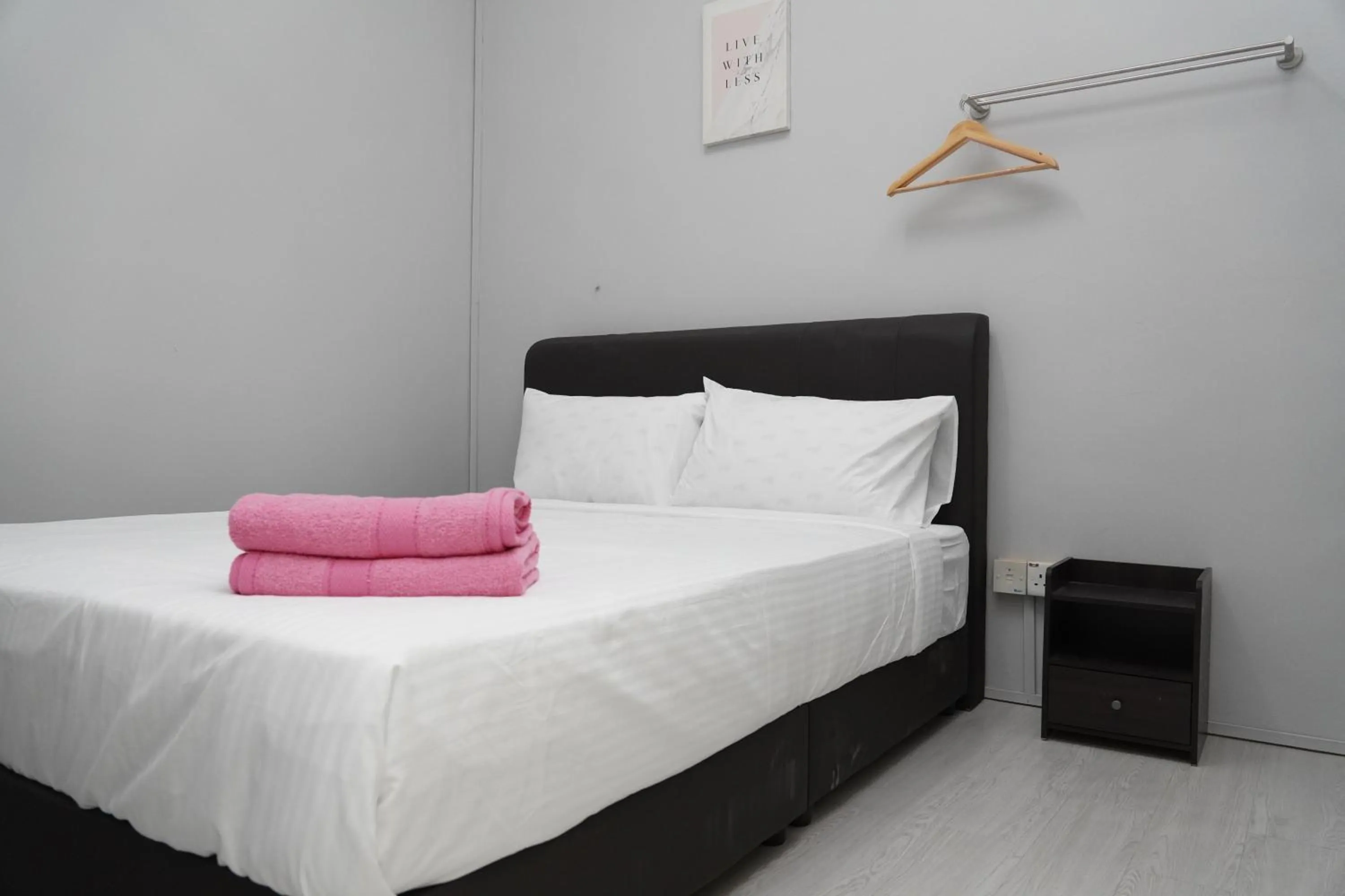 Standard Queen Room in Ir Inn Hotel