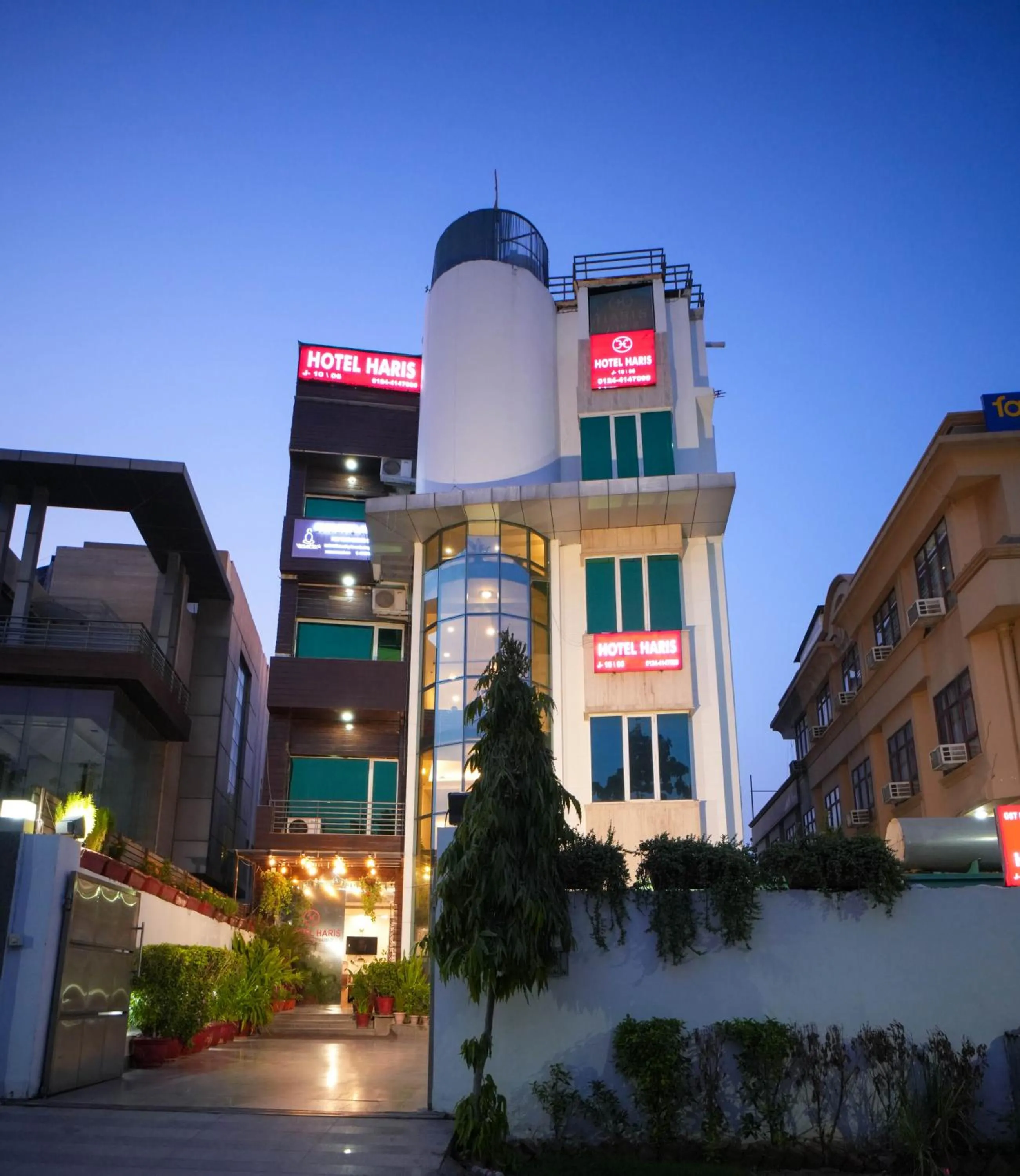 Hotel Haris MG Road Gurugram