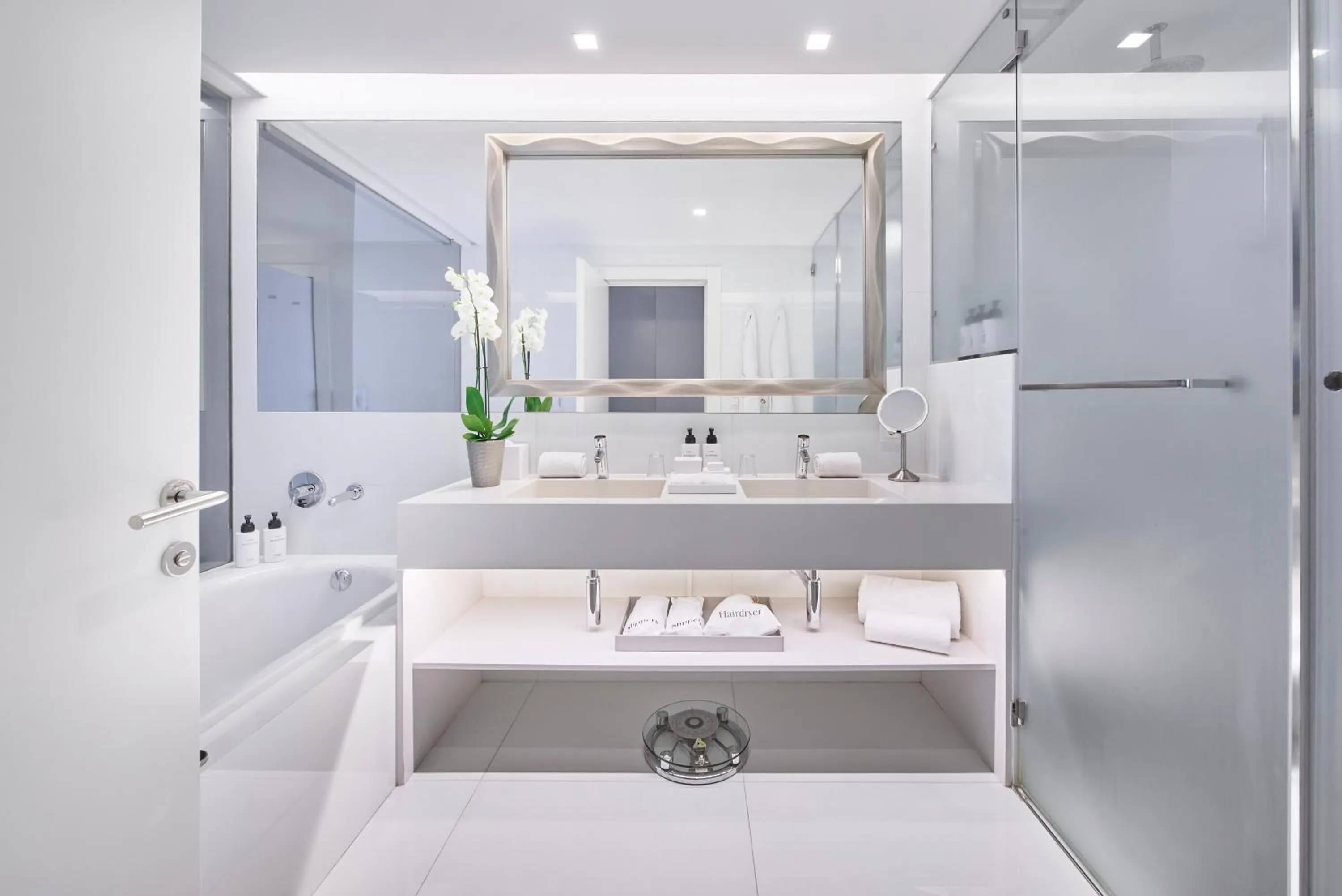 Classic King Room with Garden View in InterContinental Cascais-Estoril by IHG