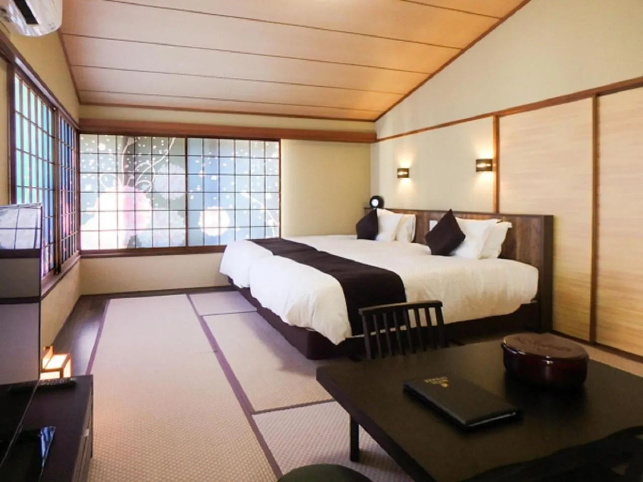 Japanese Modern Junior Suite with Open Air Bath - Smoking in LiVEMAX RESORT Ito Kawana