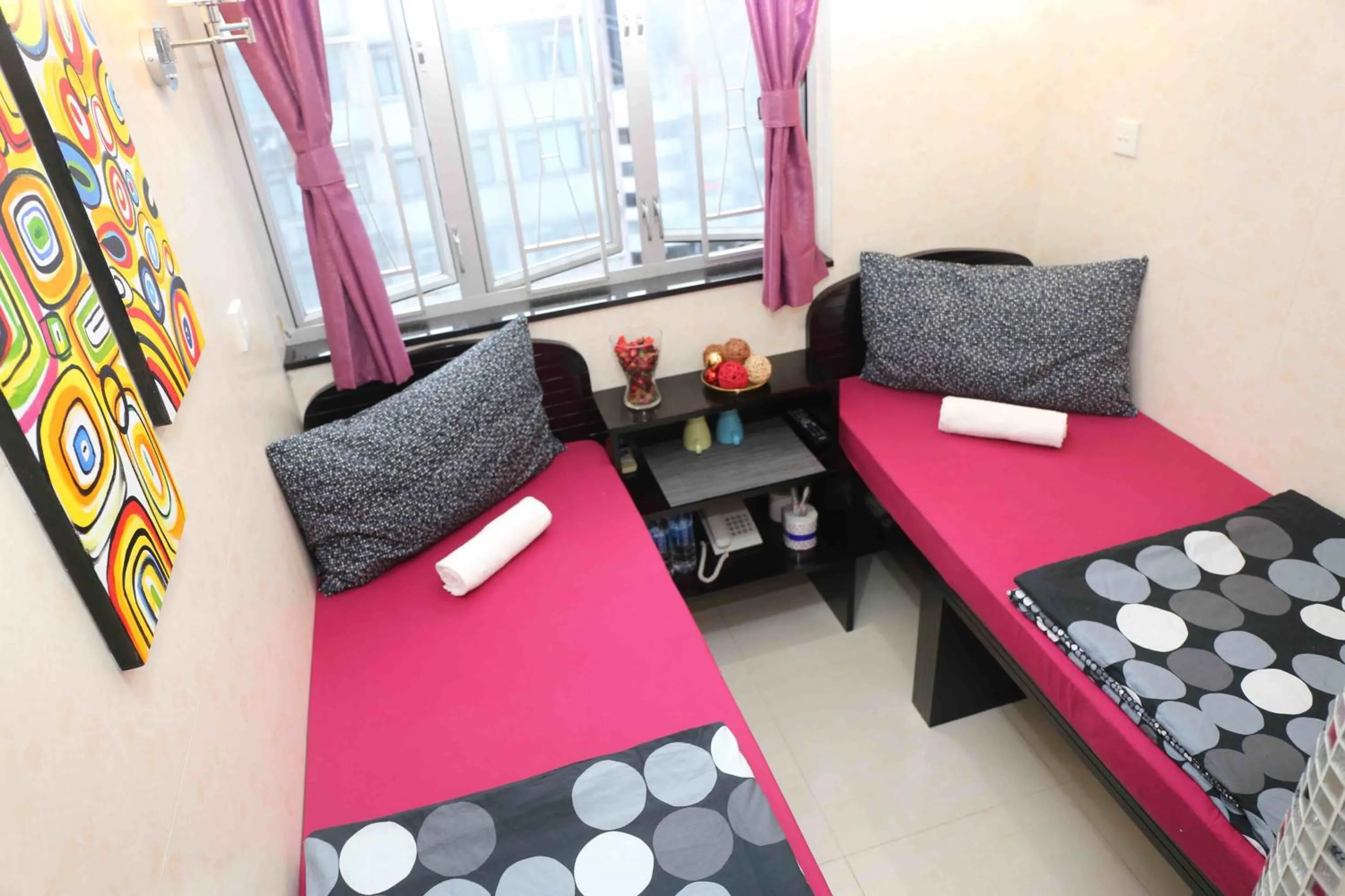 Deluxe Twin Room in Icon Inn