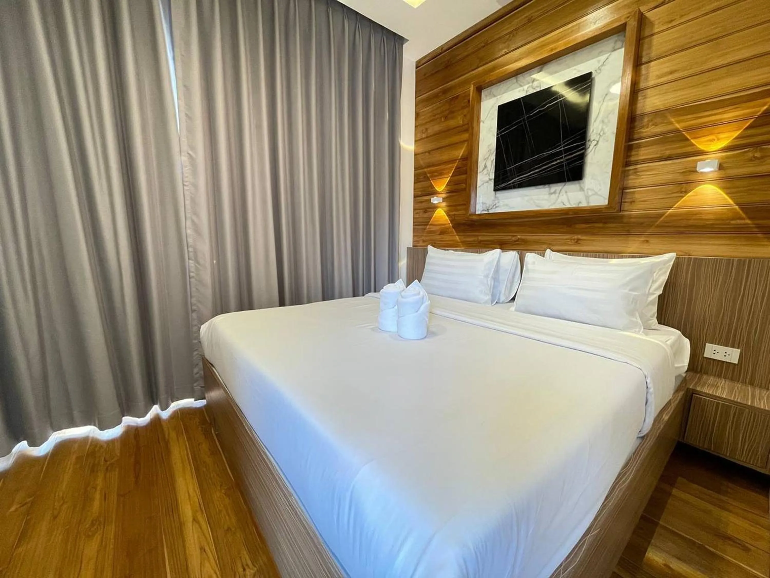 Superior King Room in Ashi Poshtel