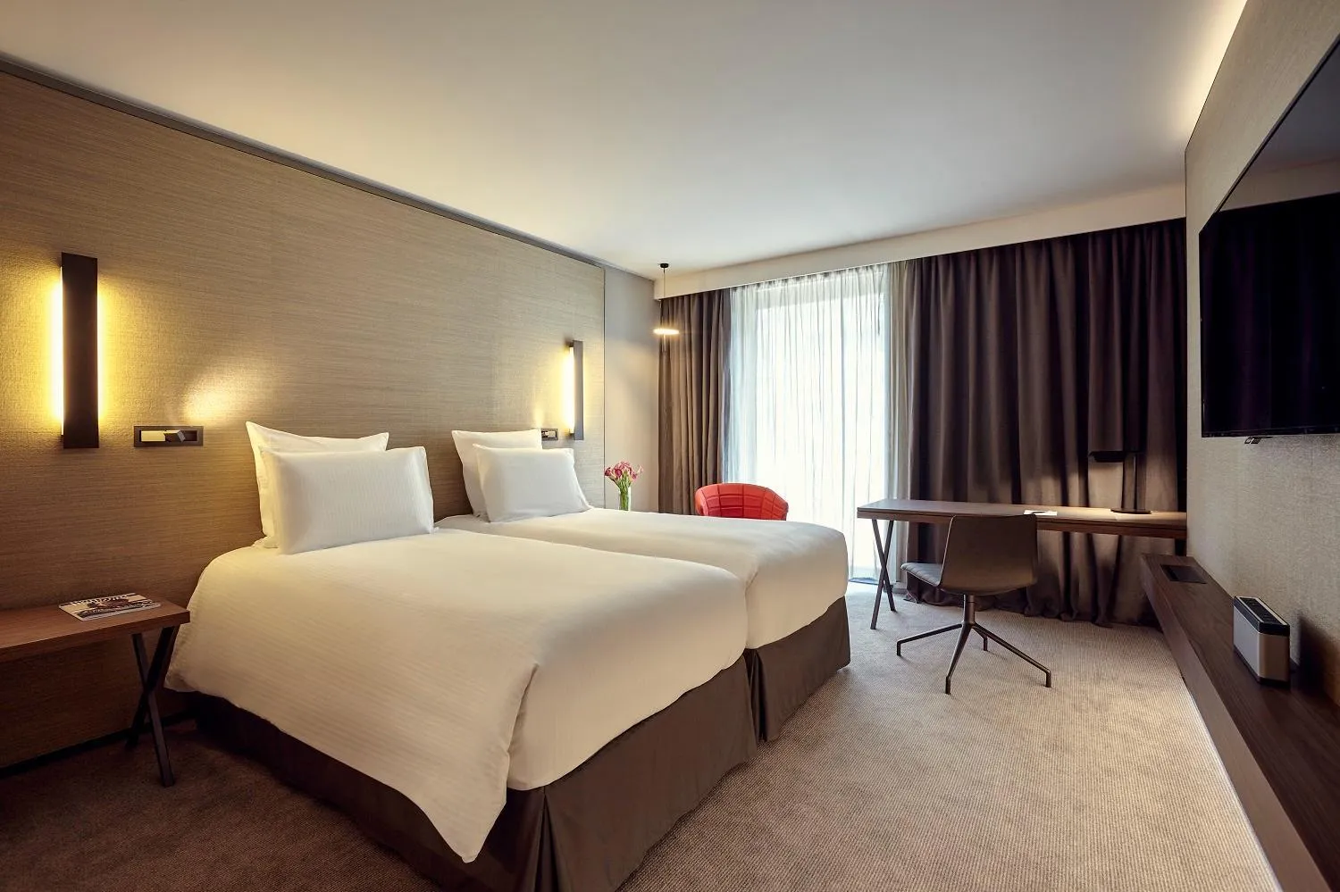 Superior King Room in Pullman Paris Roissy Cdg Airport