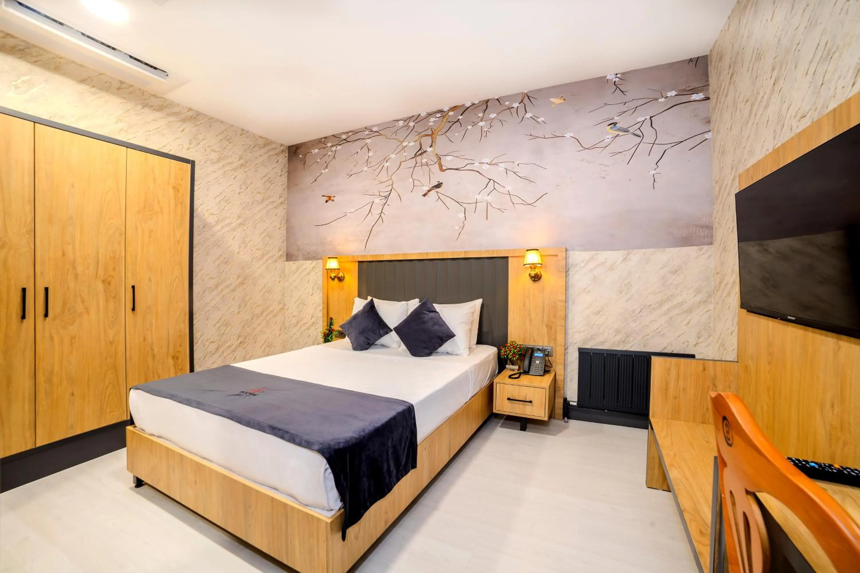 Budget Double or Twin Room in Bulton Hotel Airport