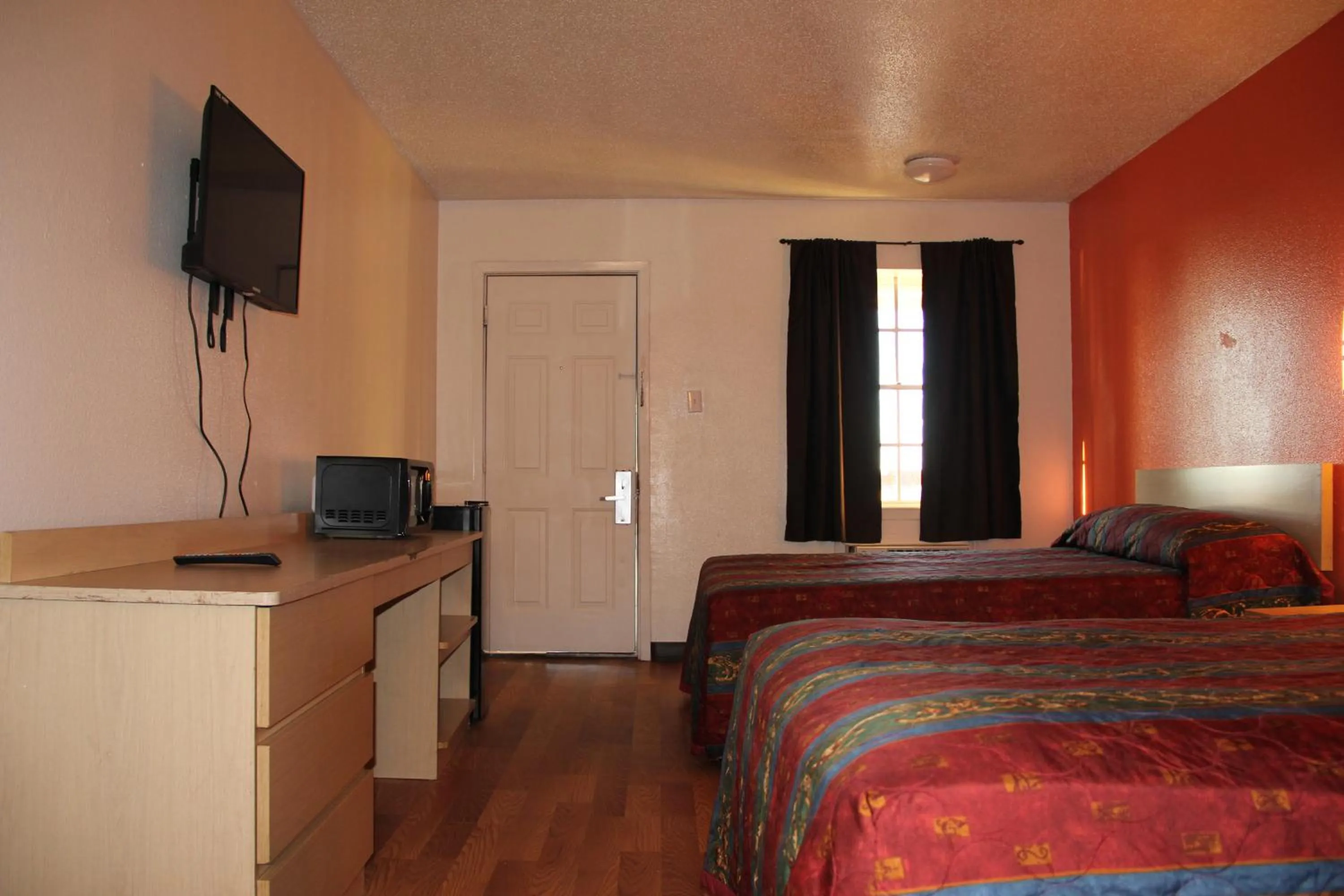 Double Room in Sherman Inn