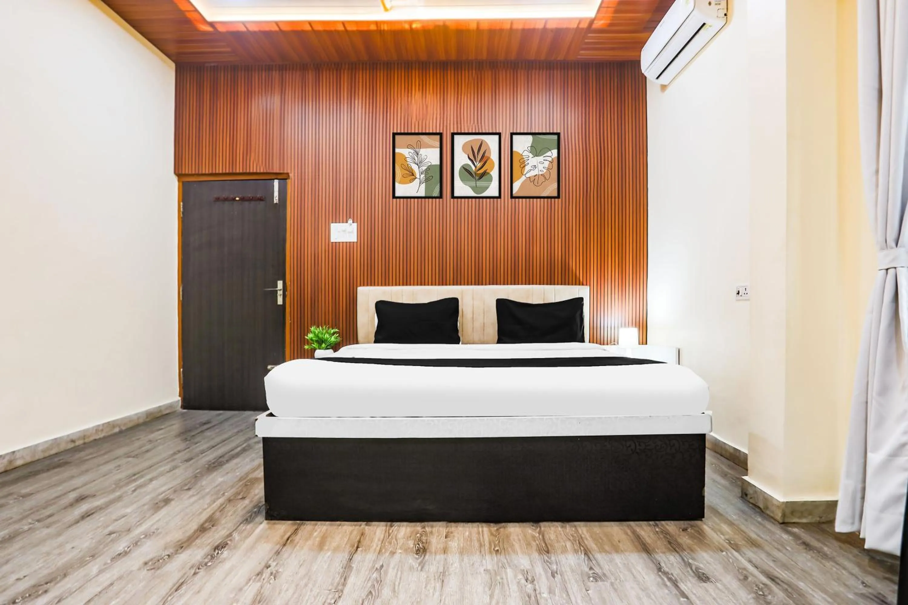 Classic Triple Room - single occupancy in Super Collection O Jagannath Mandir Road Formerly Paradise Residency