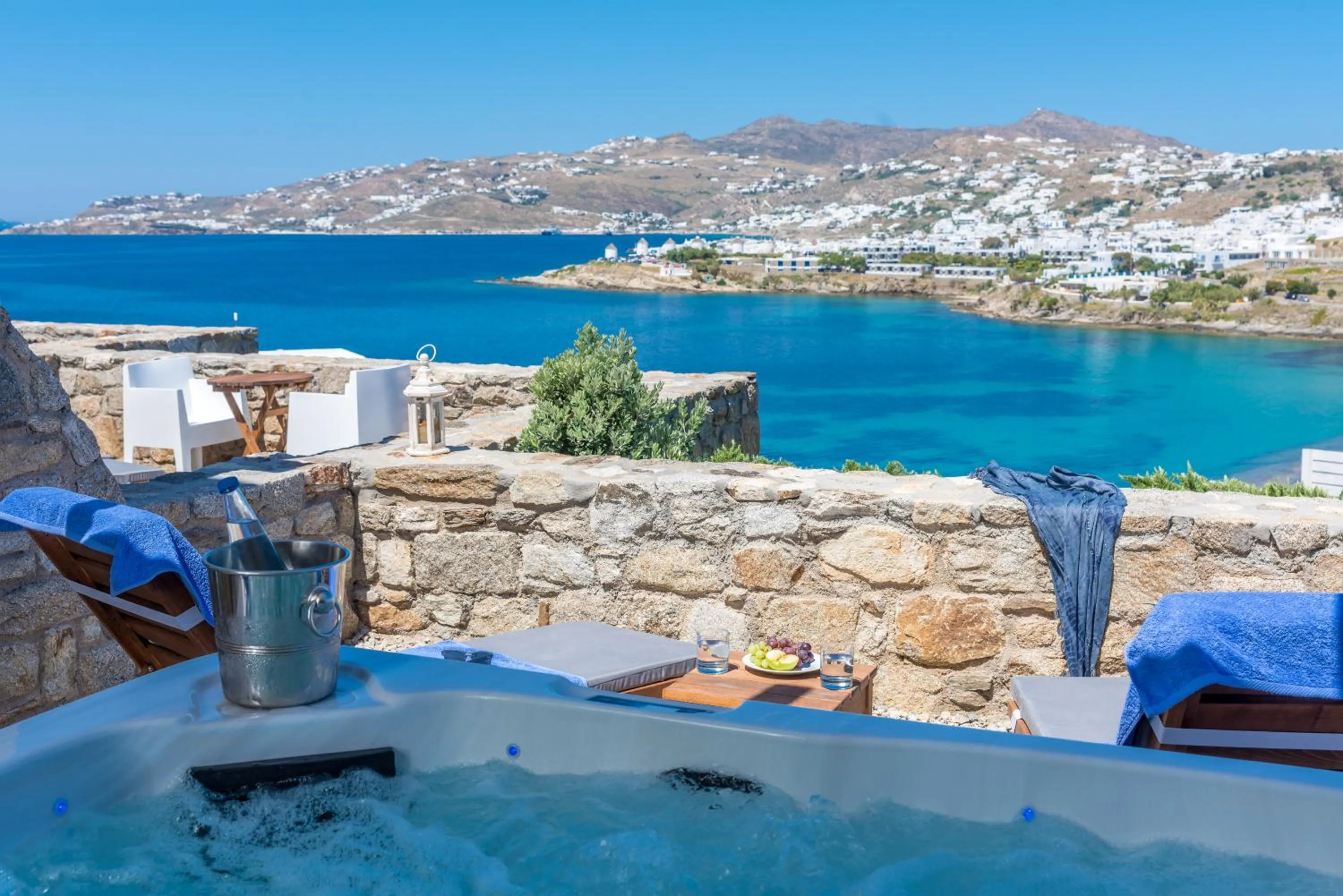 Nearby landmark in Cape Mykonos
