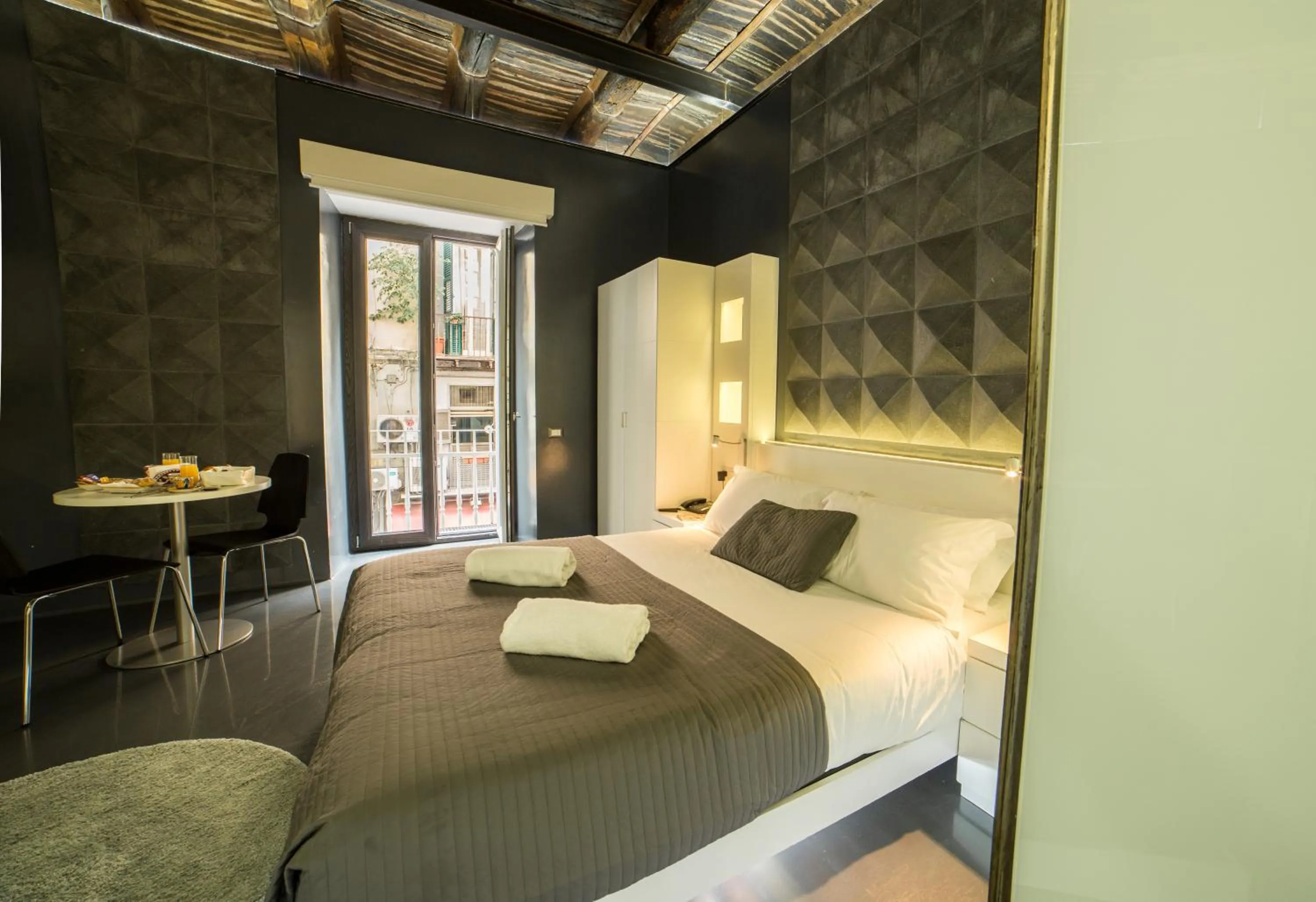 Deluxe Studio in Chiaia 197 Deluxe Residence