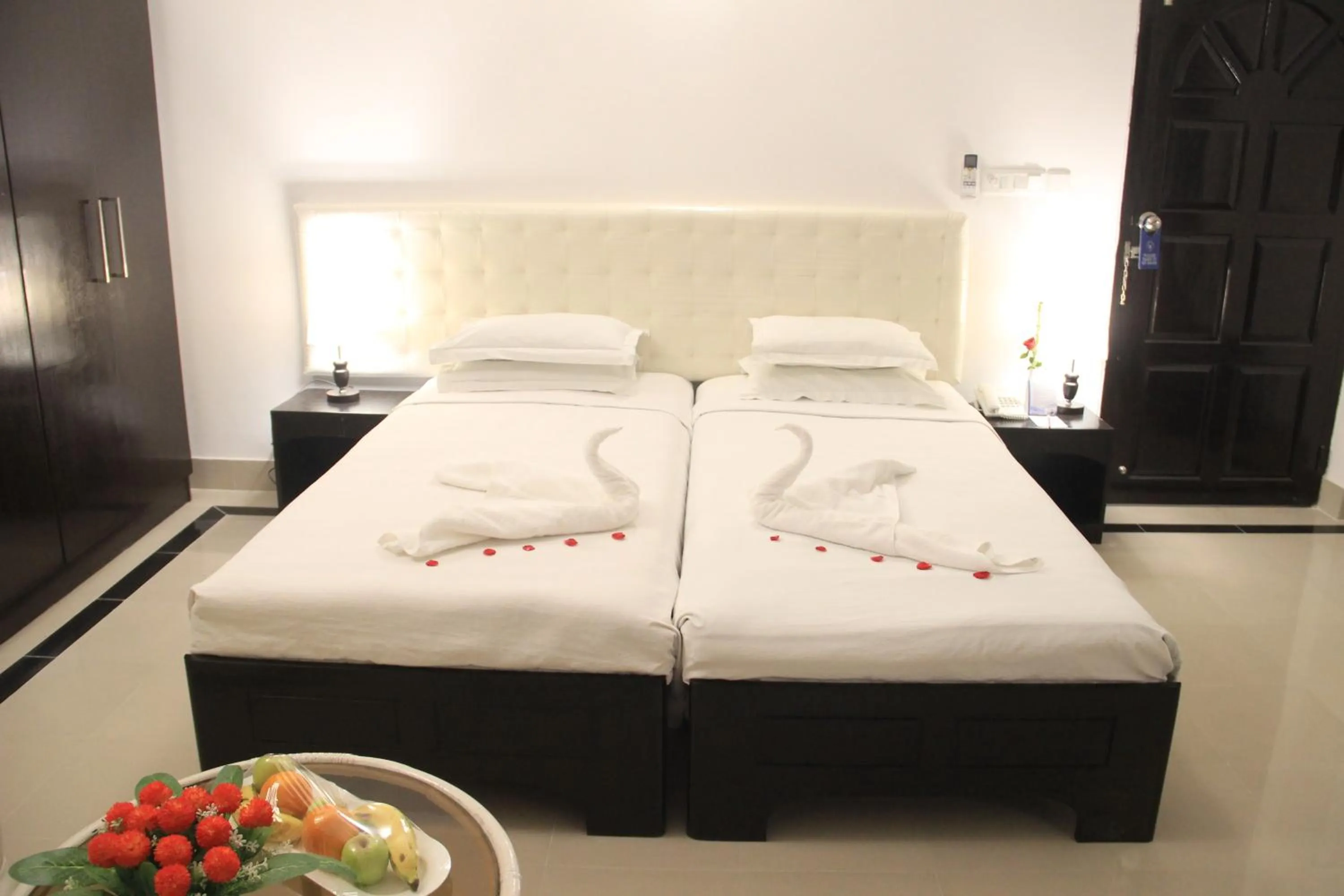 Aristocrat Deluxe Twin  in Aristocrat Inn - Lake Park & USA club