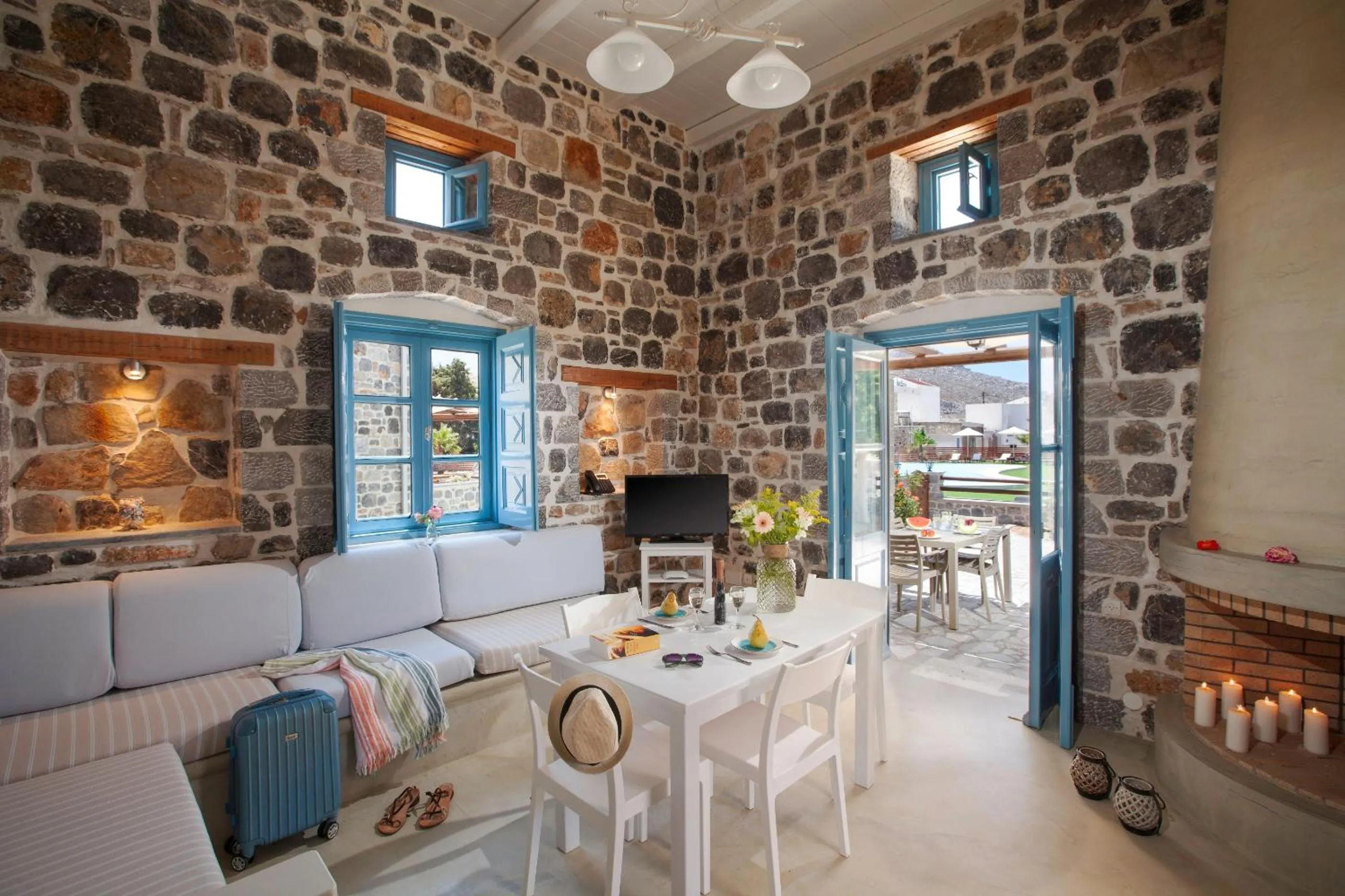 Grand House in Pserimos Villas