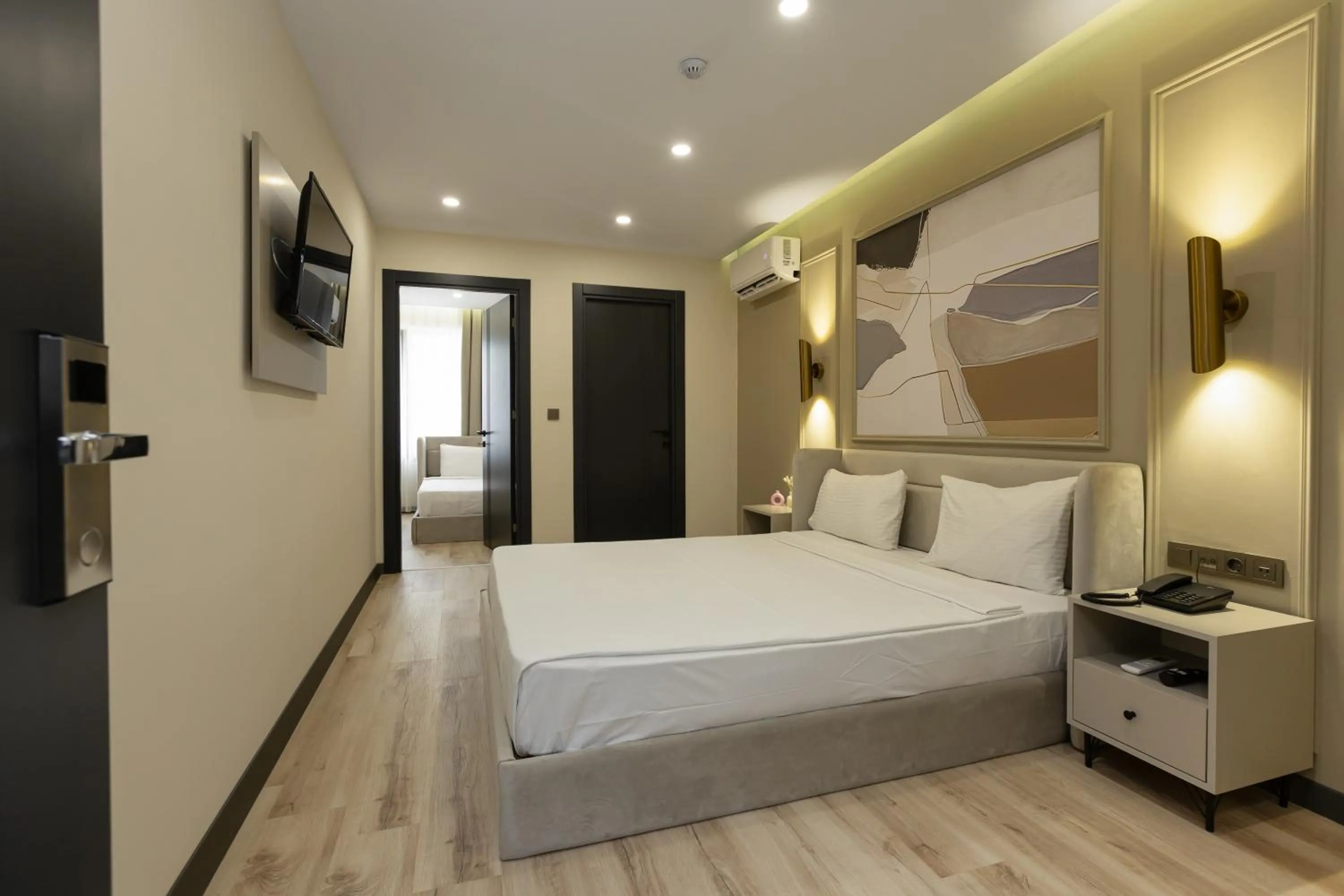 Deluxe Triple Room in Fora Inn Lara