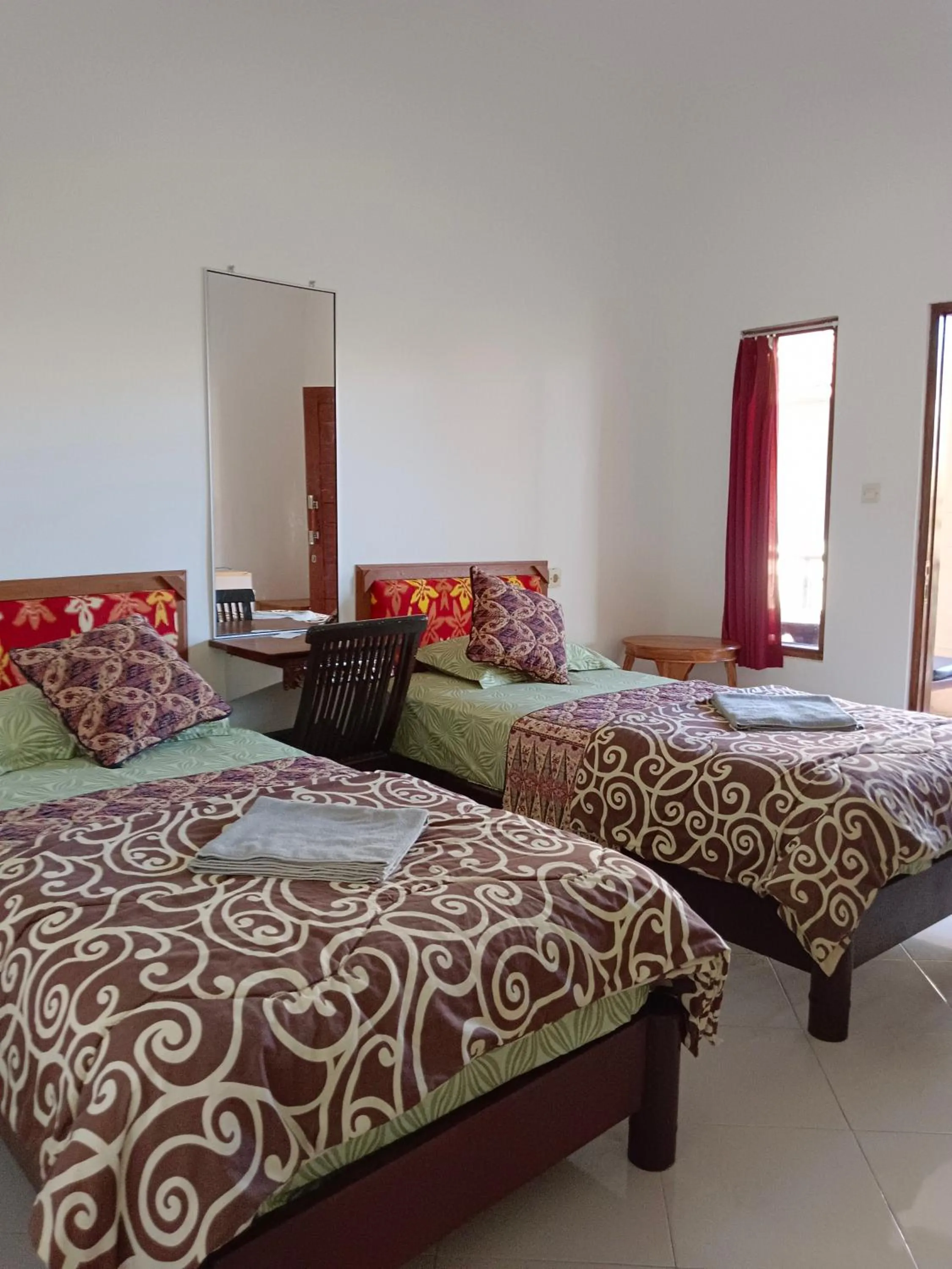 Standard Twin Room in Double N Guesthouse Sanur Bali