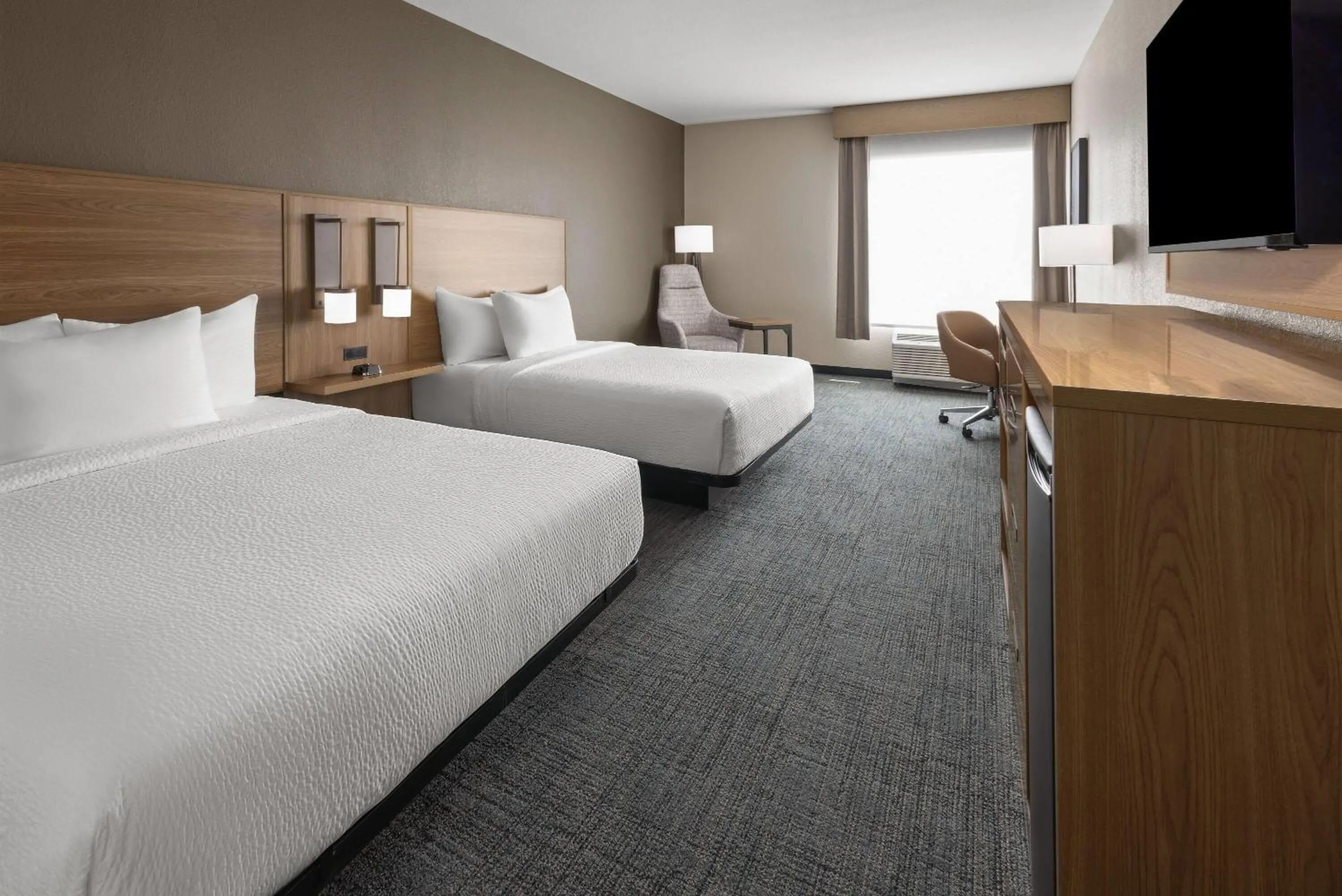 Queen Room with Two Queen Beds and Roll-in Shower - Vision Access/Non-Smoking in La Quinta Inn & Suites by Wyndham Phoenix West Glendale