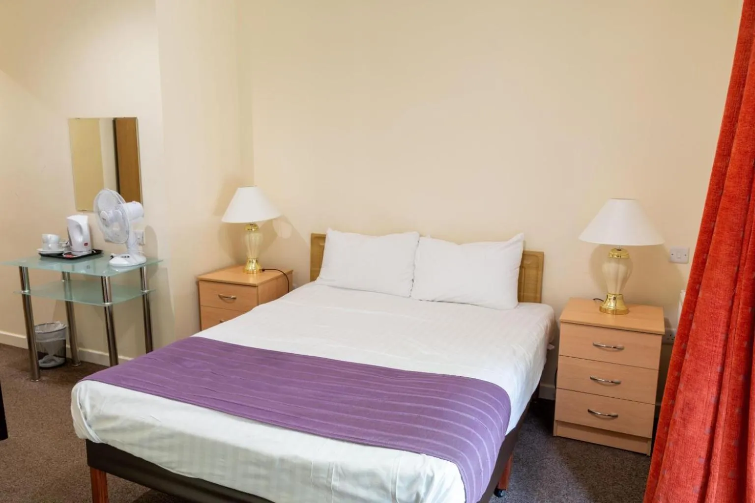 Standard Double Room in Trecarn Hotel