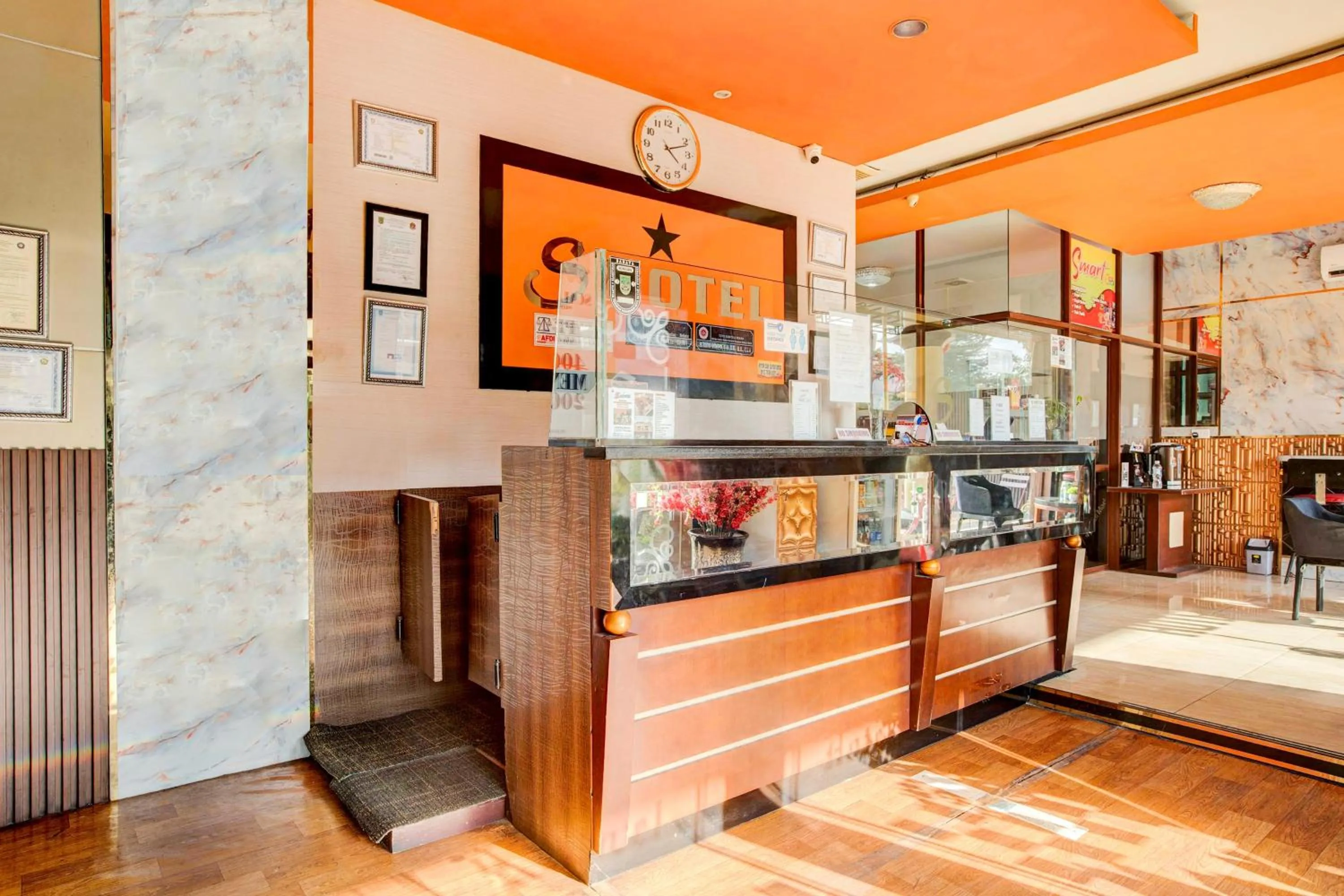 Lobby or reception in Dancenter S Hotel