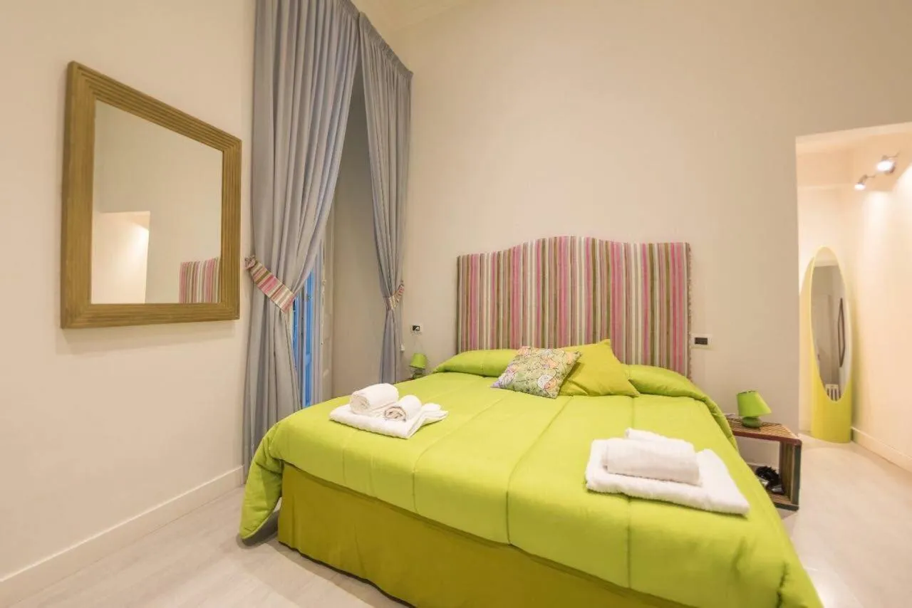 Economy Double Room in B&B Neapolis Bellini