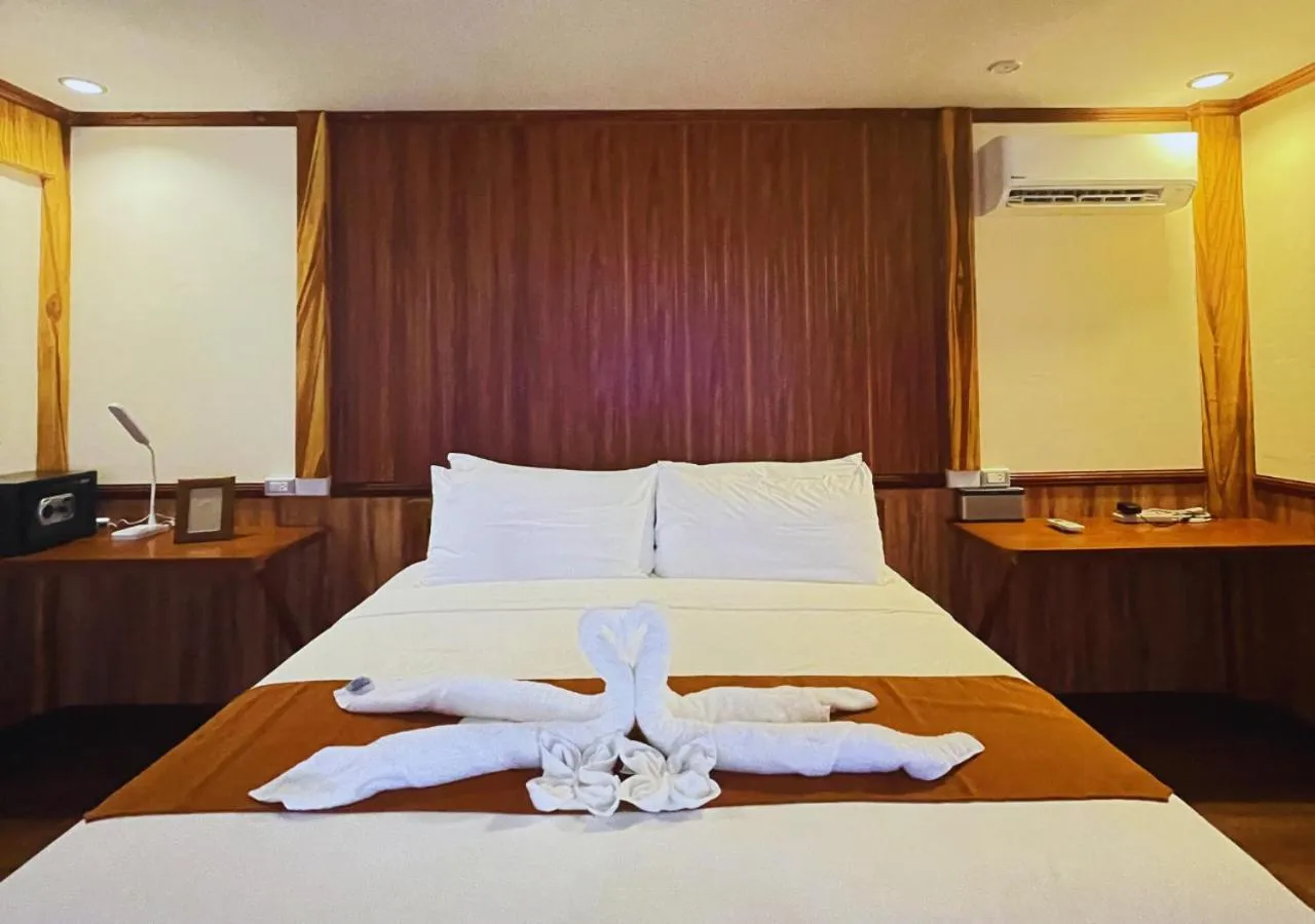 Junior Suite with Sea View in Verde View Villas