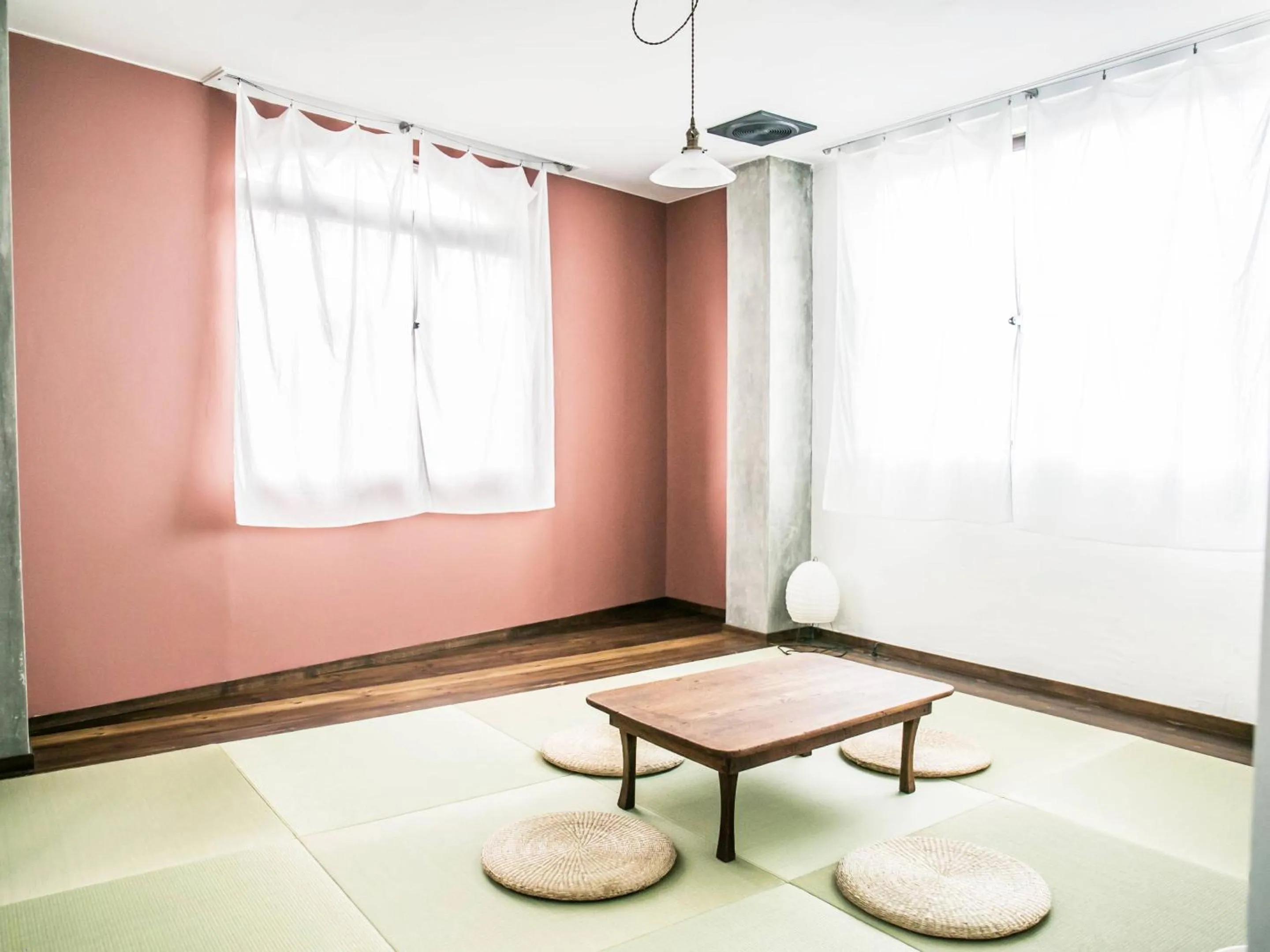 Japanese-Style Quadruple Room in Bacchus Kofu Guesthouse