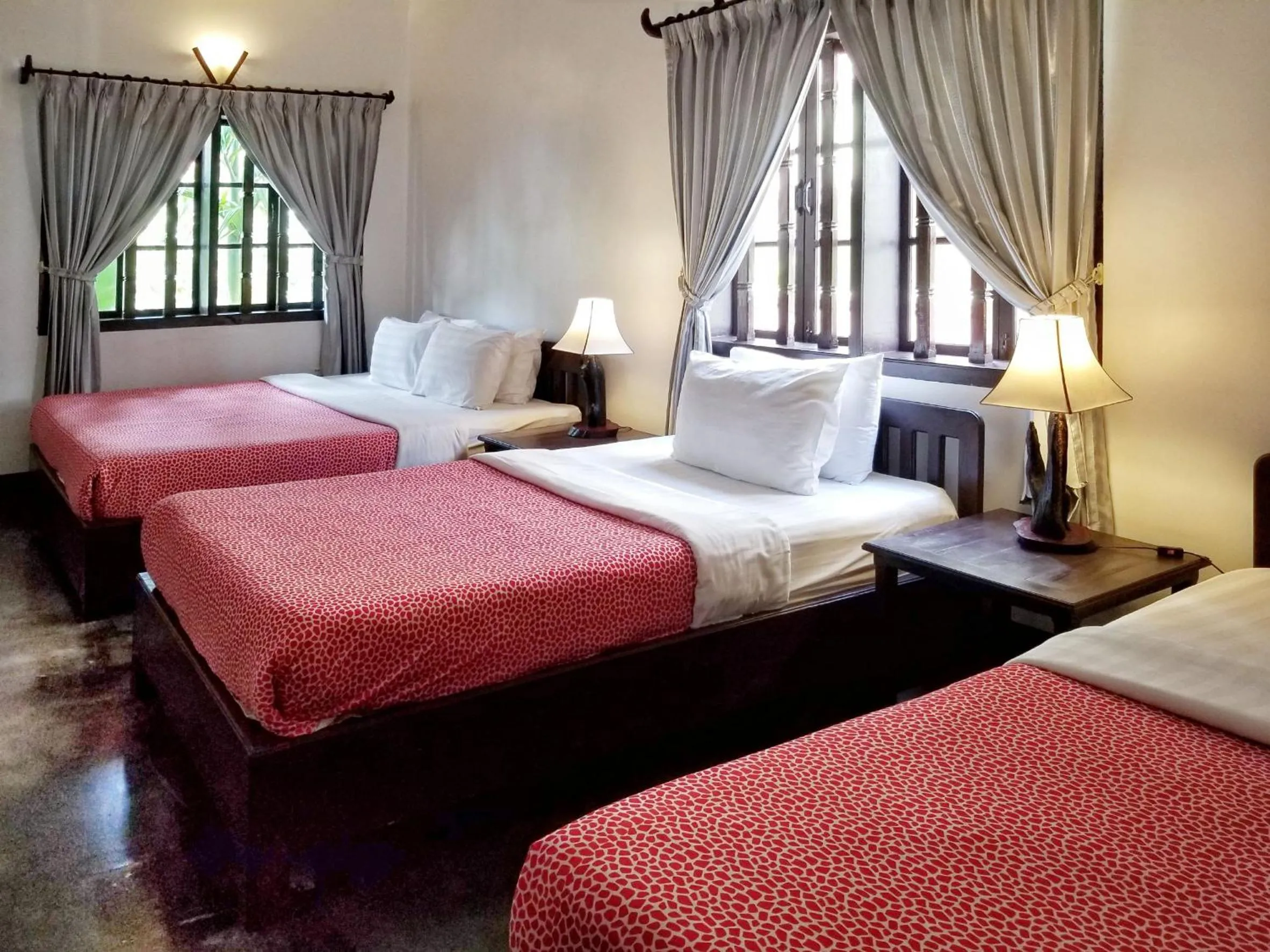 Deluxe Family Room in Uncle Sam Villa